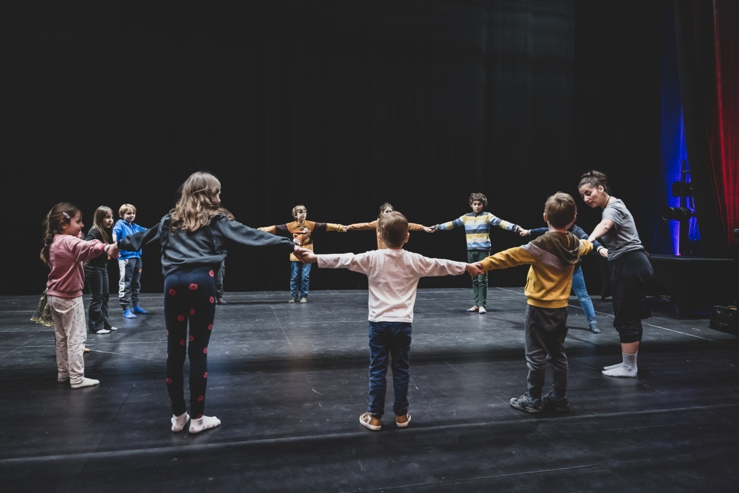 Garde artistique / Les Enfants d'abord !