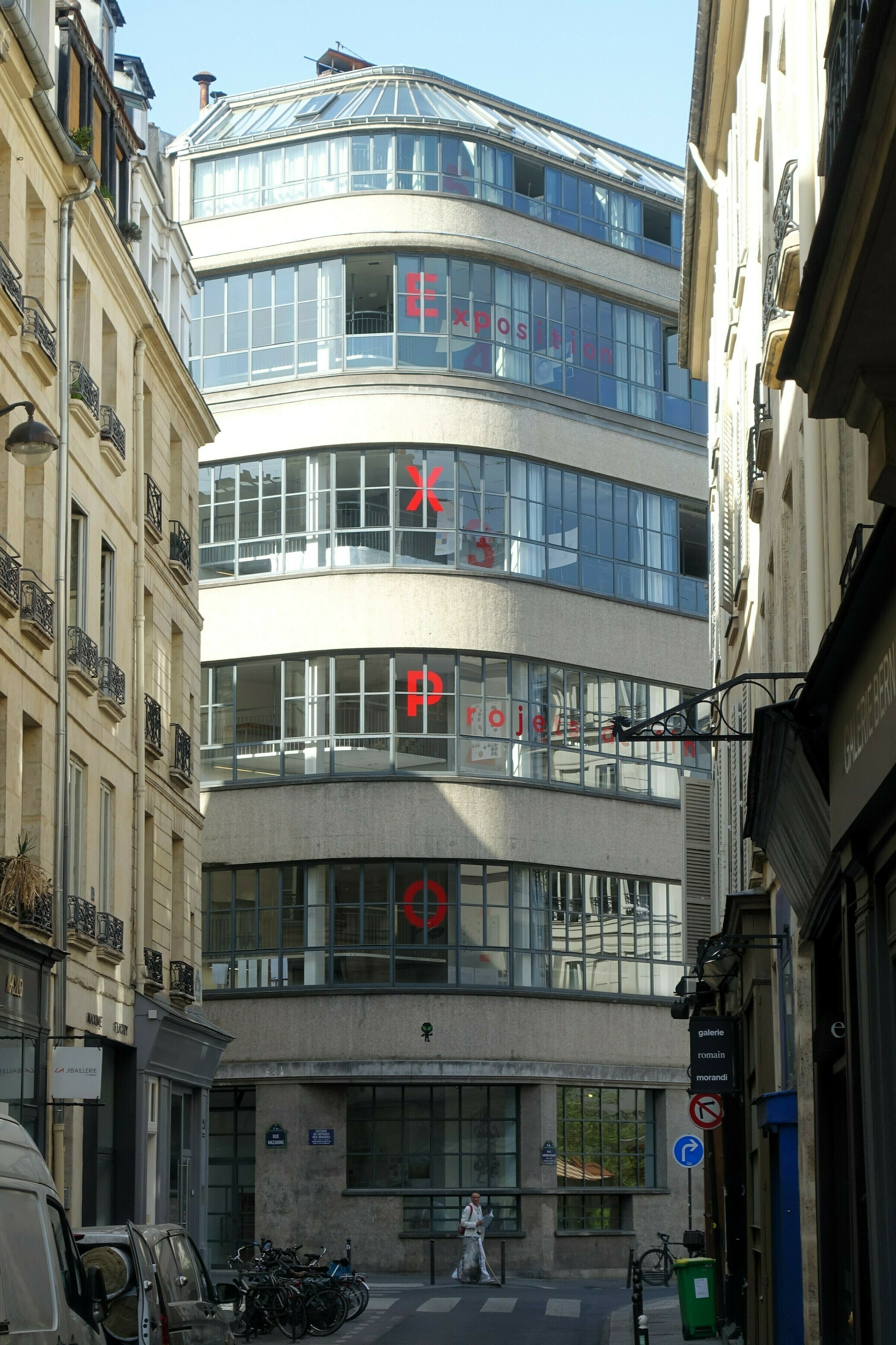 Focus Art déco et architecture d'un bâtiment iconique des années 30