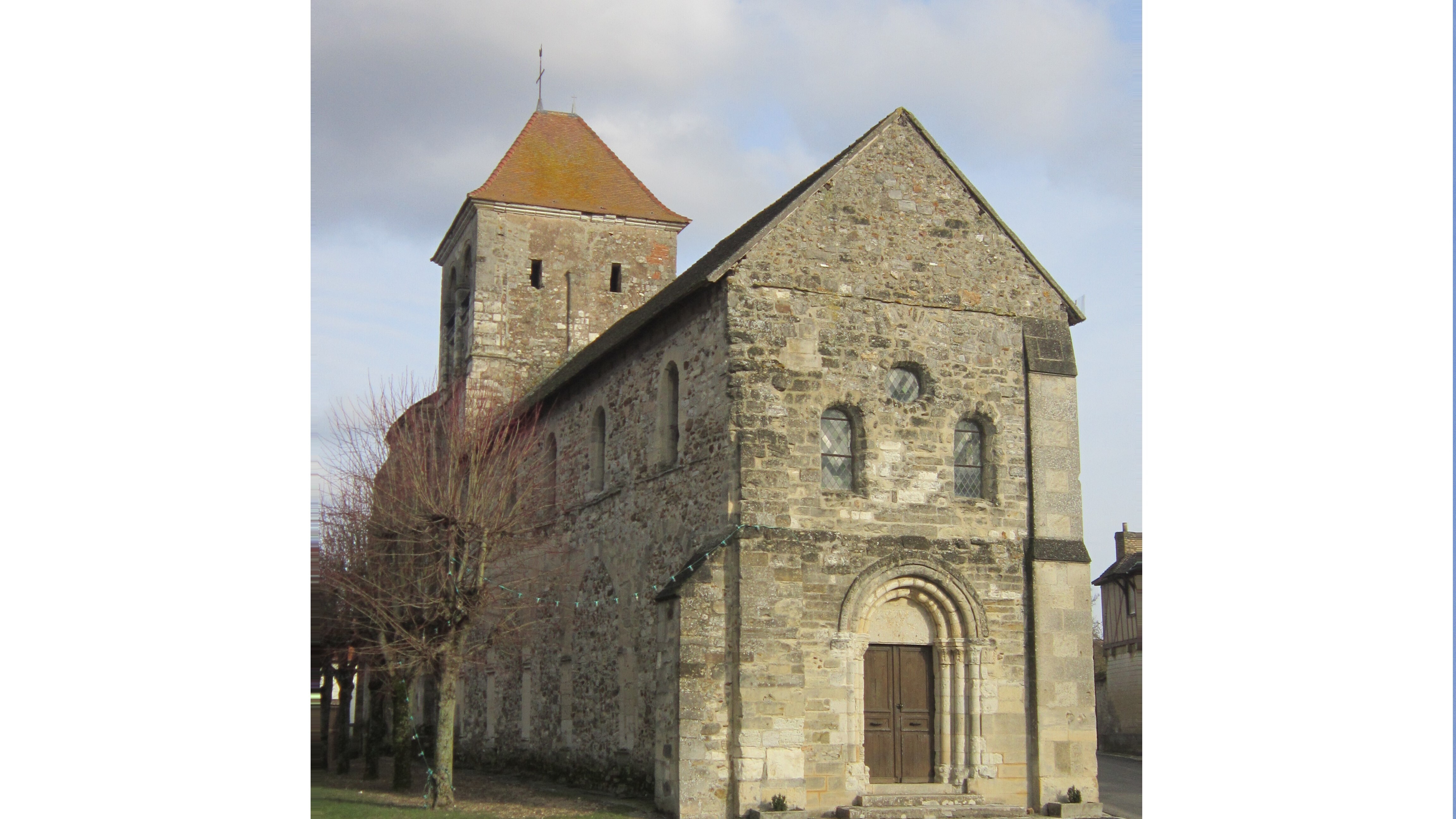 Visite libre d'un trésor architectural : l'église Saint-Théodulphe XIIe & XIIIe siècle