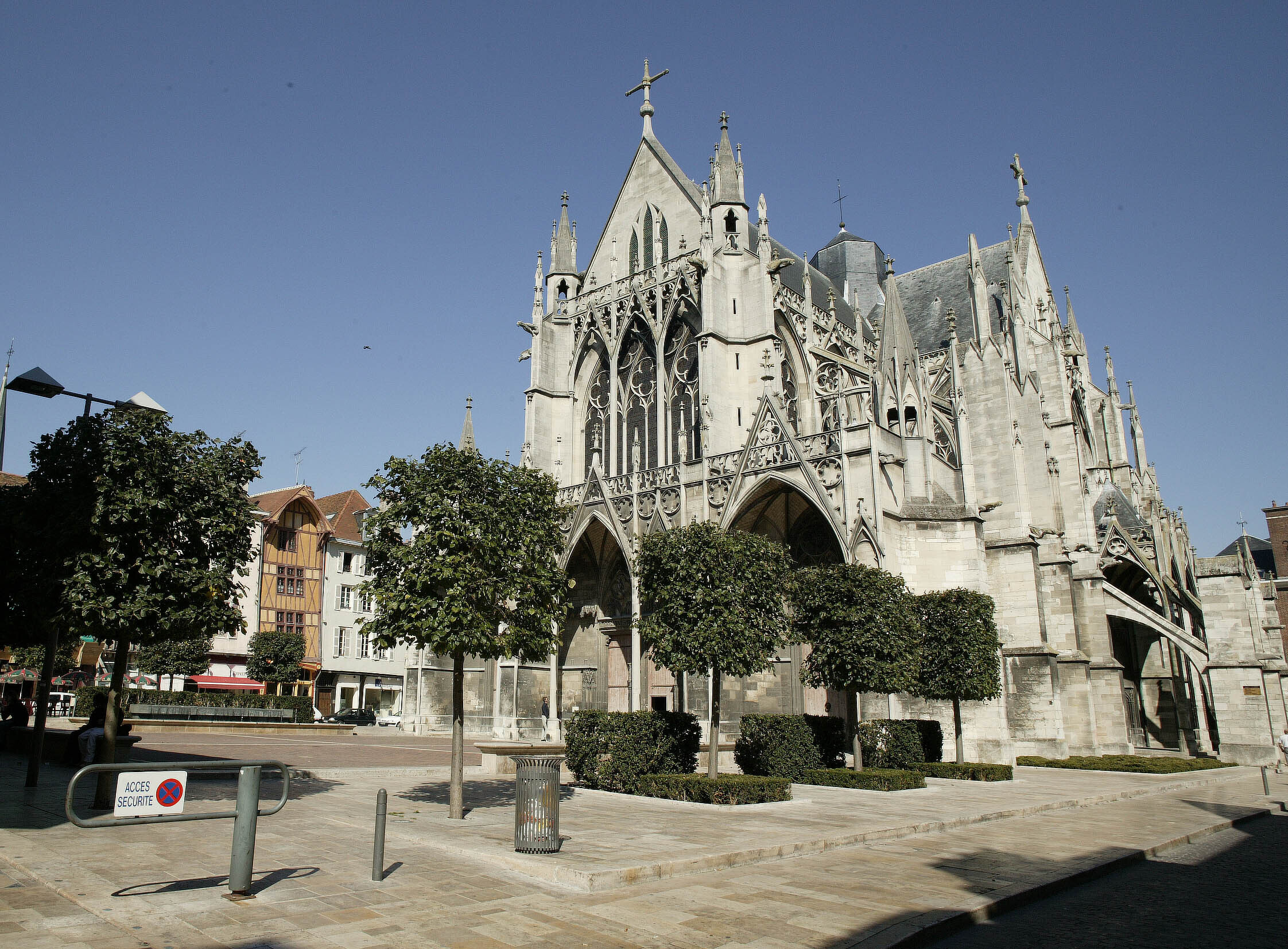 Visitez librement la basilique Saint-Urbain