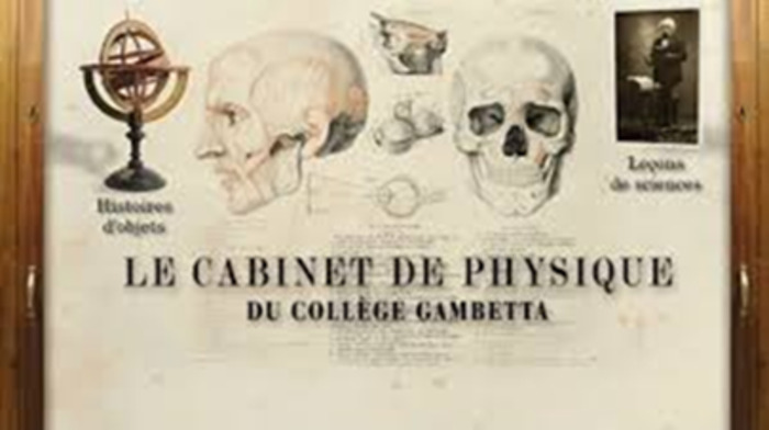 Découverte du cabinet de physique du collège Gambetta