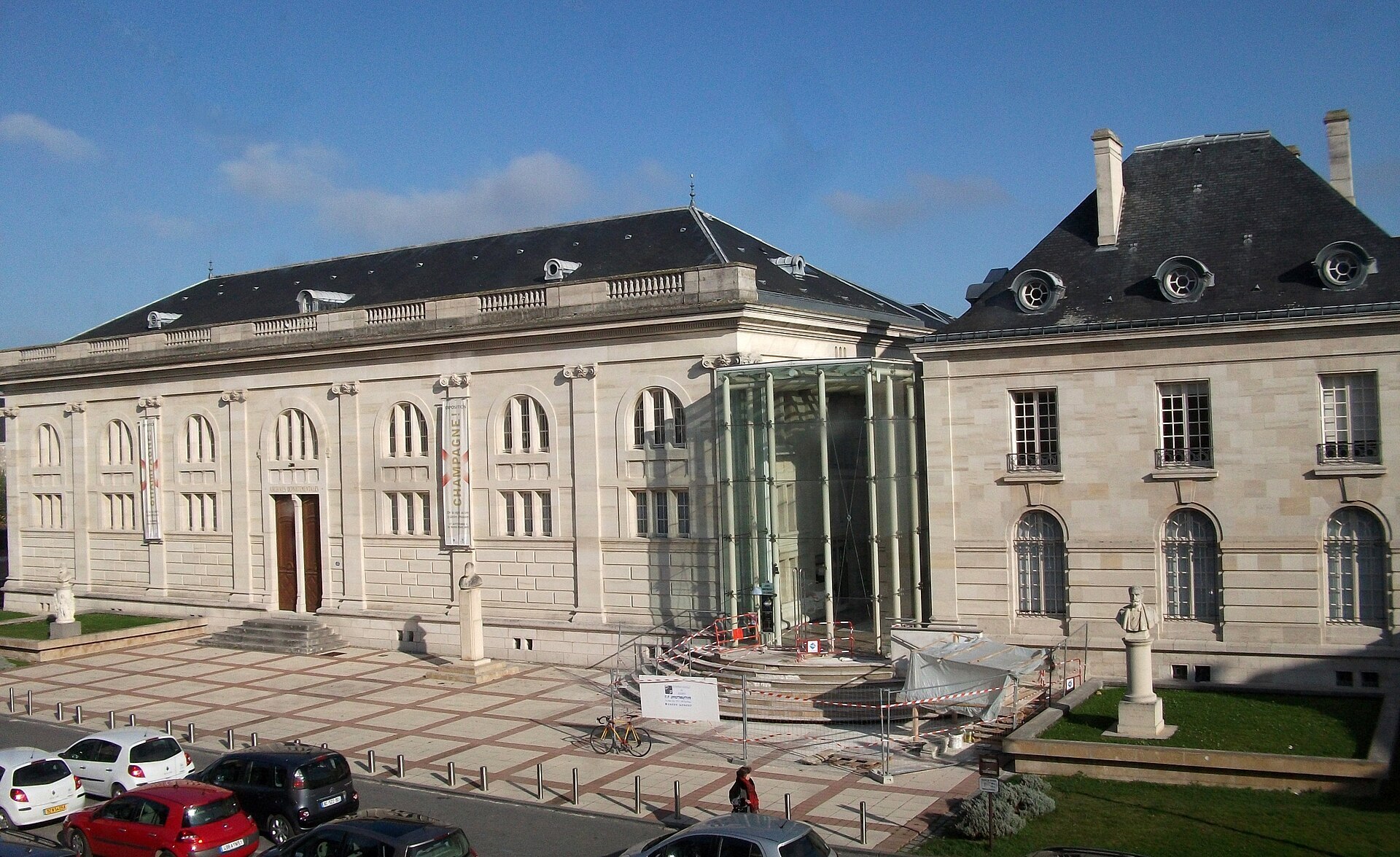 Visite guidée du bâtiment des Archives départementales