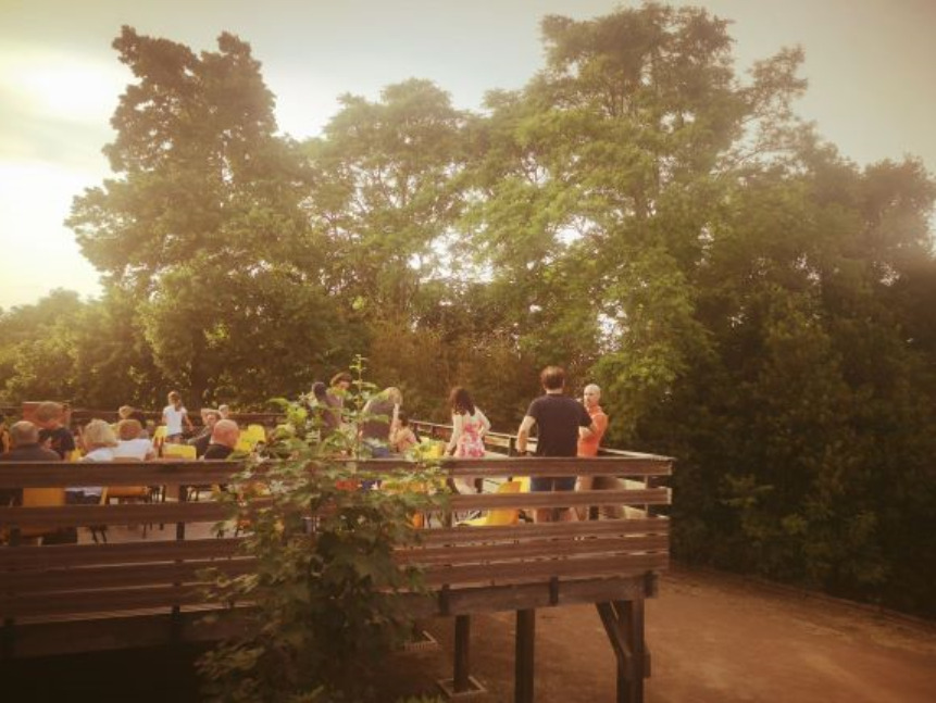 Bar du bout de la colline