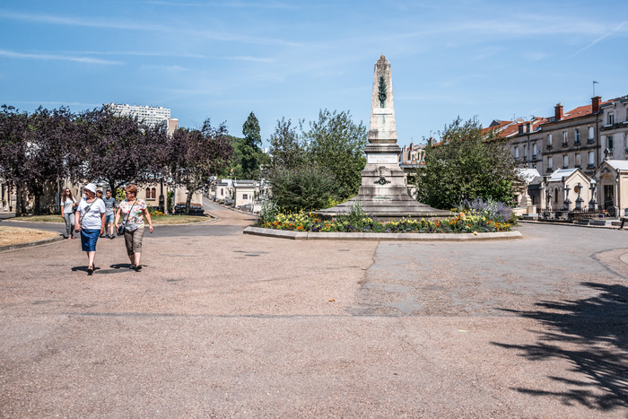 Visite guidée Art Nouveau au Cimetière de Préville