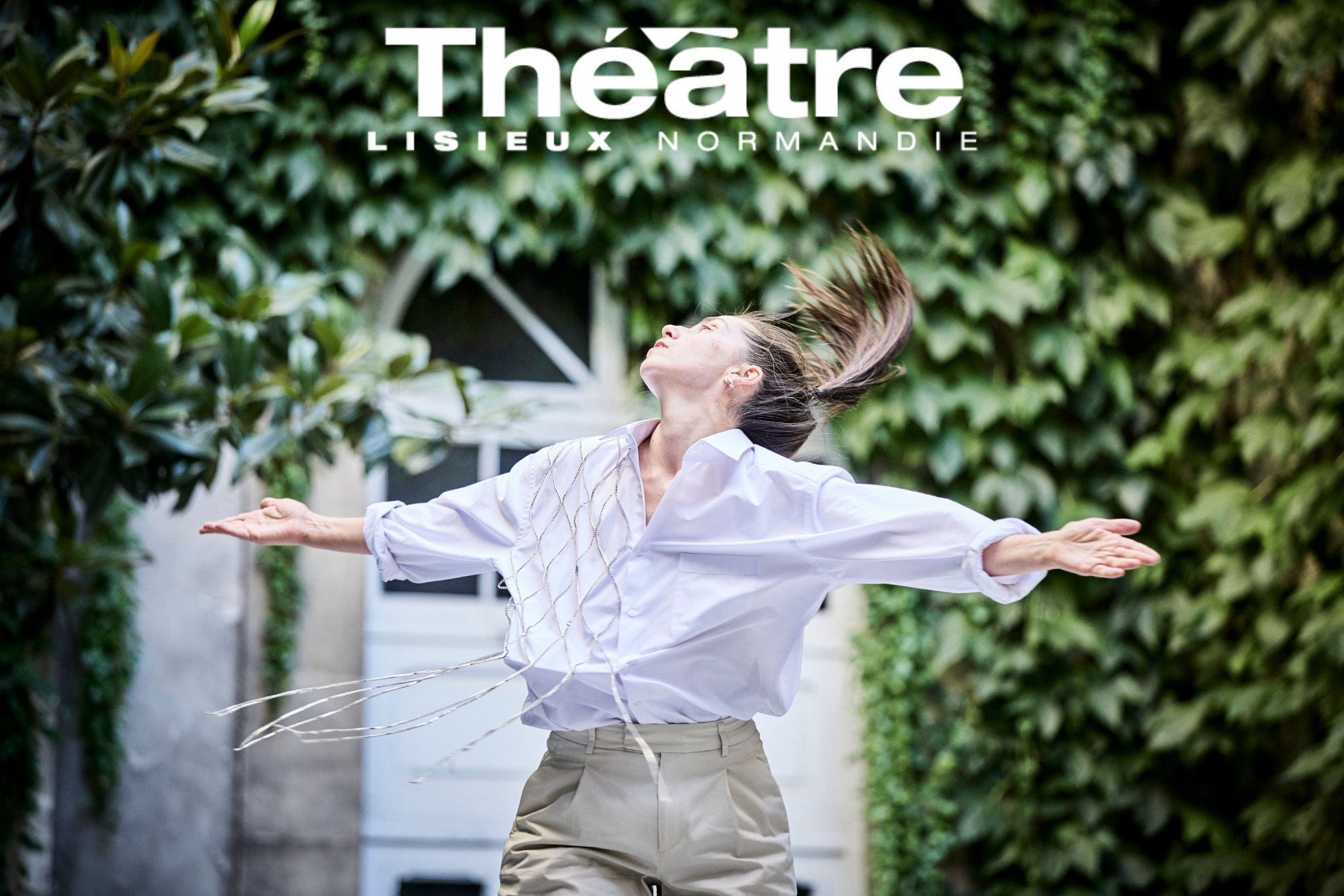 UN SPECTACLE QUE LA LOI CONSIDÈRERA COMME MIEN