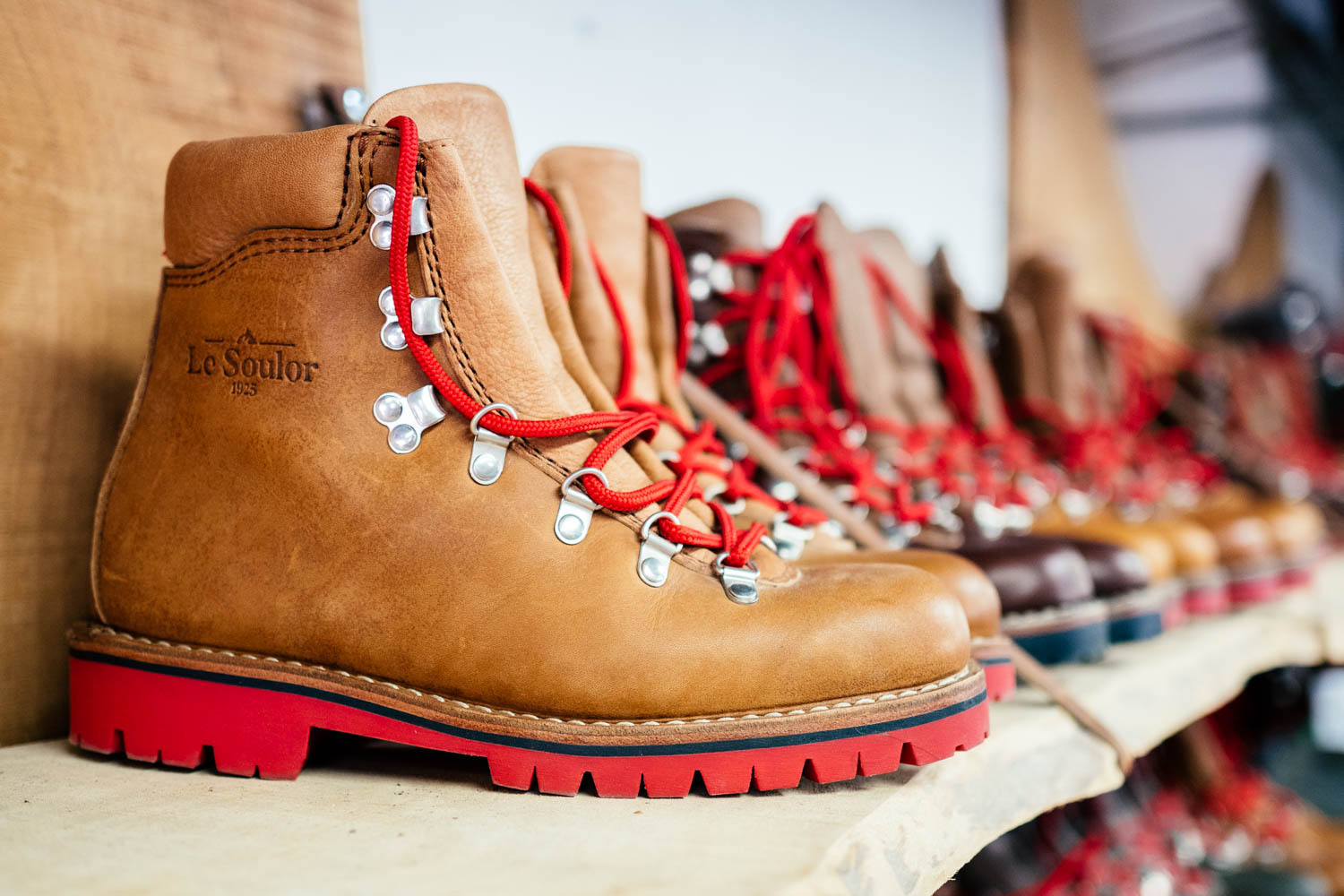 Visite de l'atelier Le Soulor, l'un des derniers fabricants de chaussures en France
