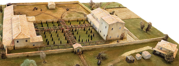 Découverte de la maquette de la villa gallo-romaine de Richebourg