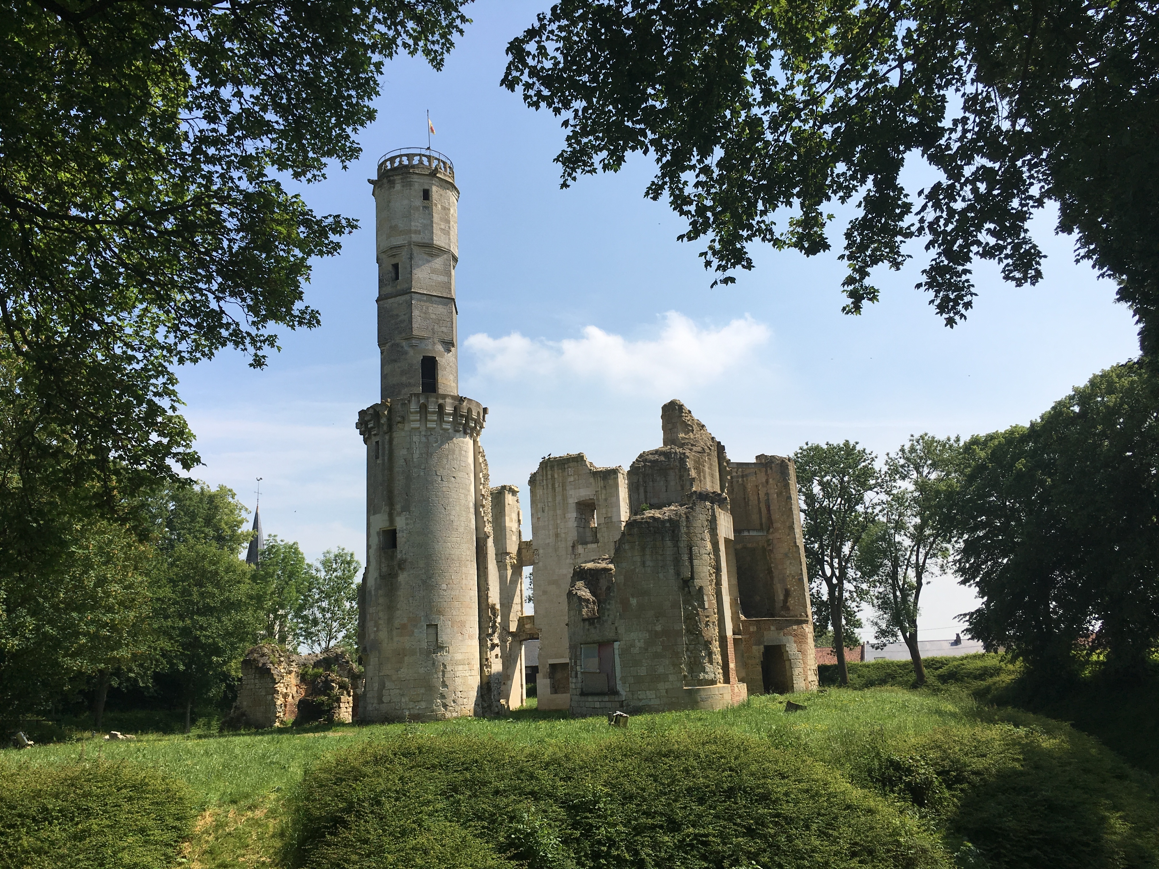 Visite du site du château de Folleville