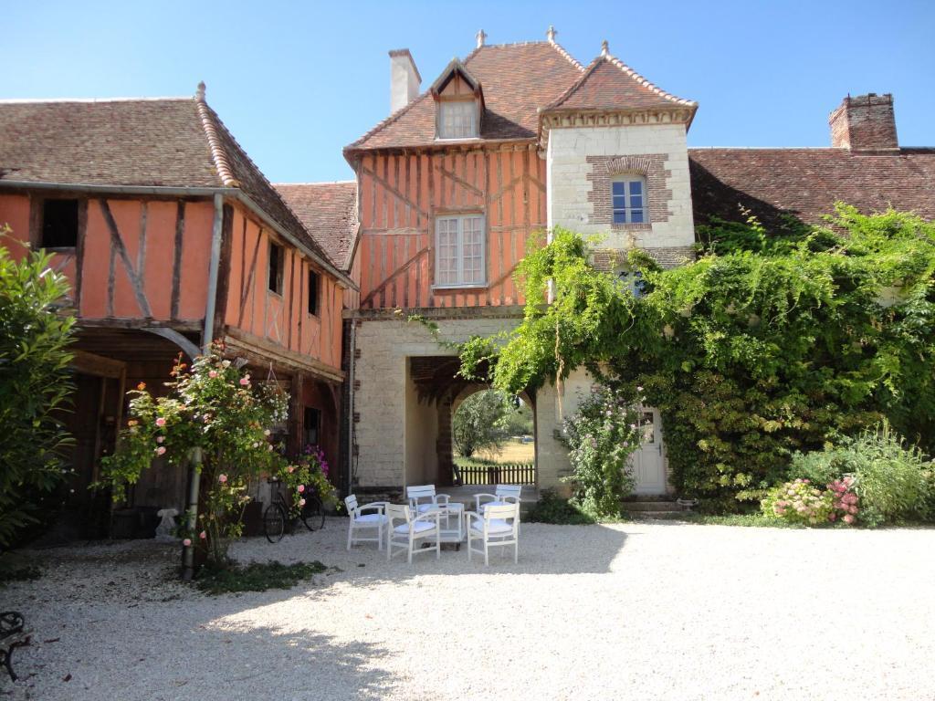Partez à la découverte d'une maison forte construite au XVIe siècle