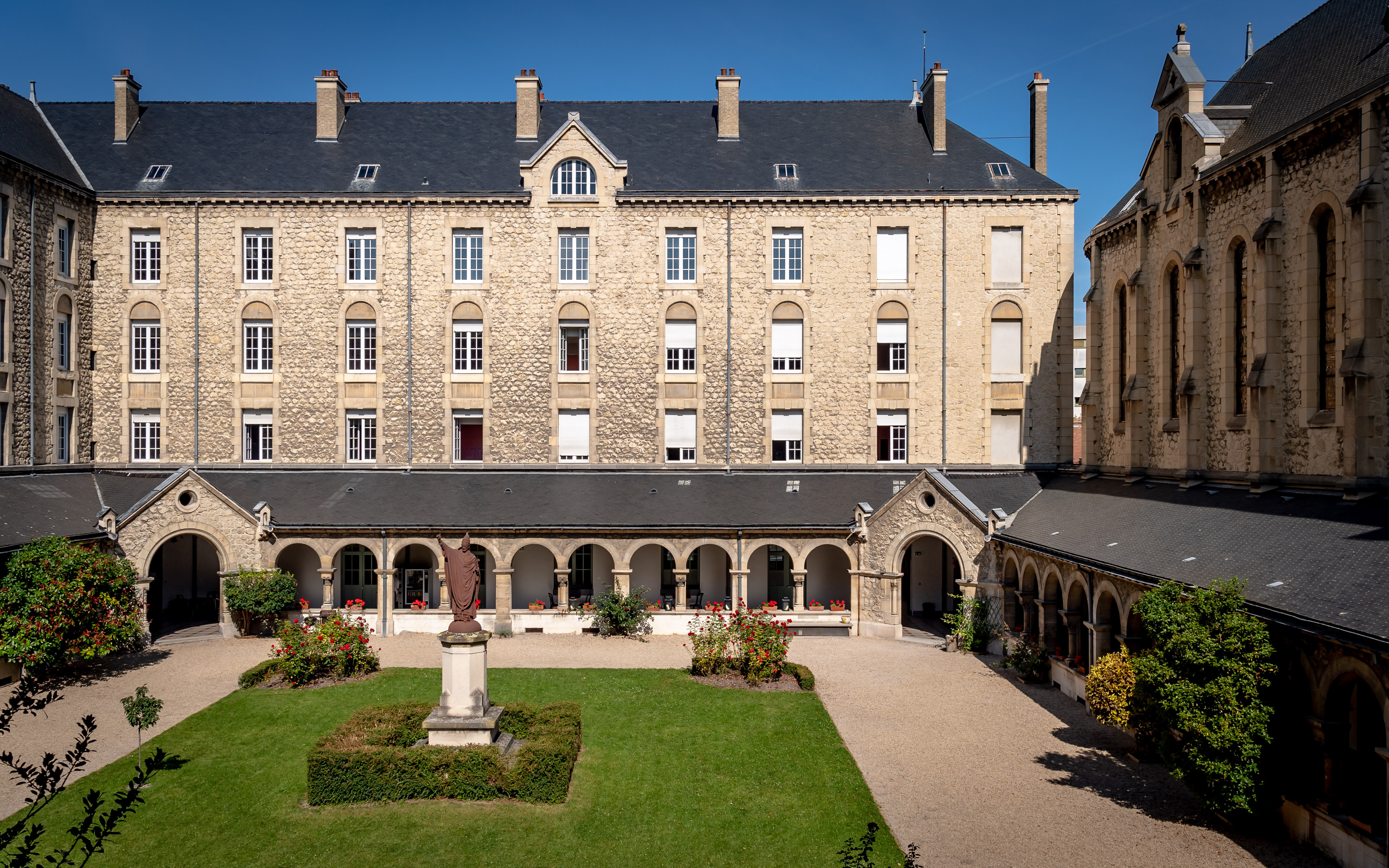 Présentation de la chaire de recherche Histoire et Patrimoine au Moyen Âge dans l'ancienne maison diocésaine Saint-Sixte