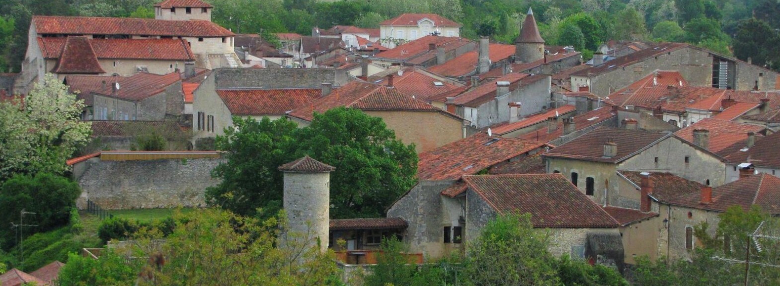 Visite bilingue de la ville de Roquefort (français-gascon)
