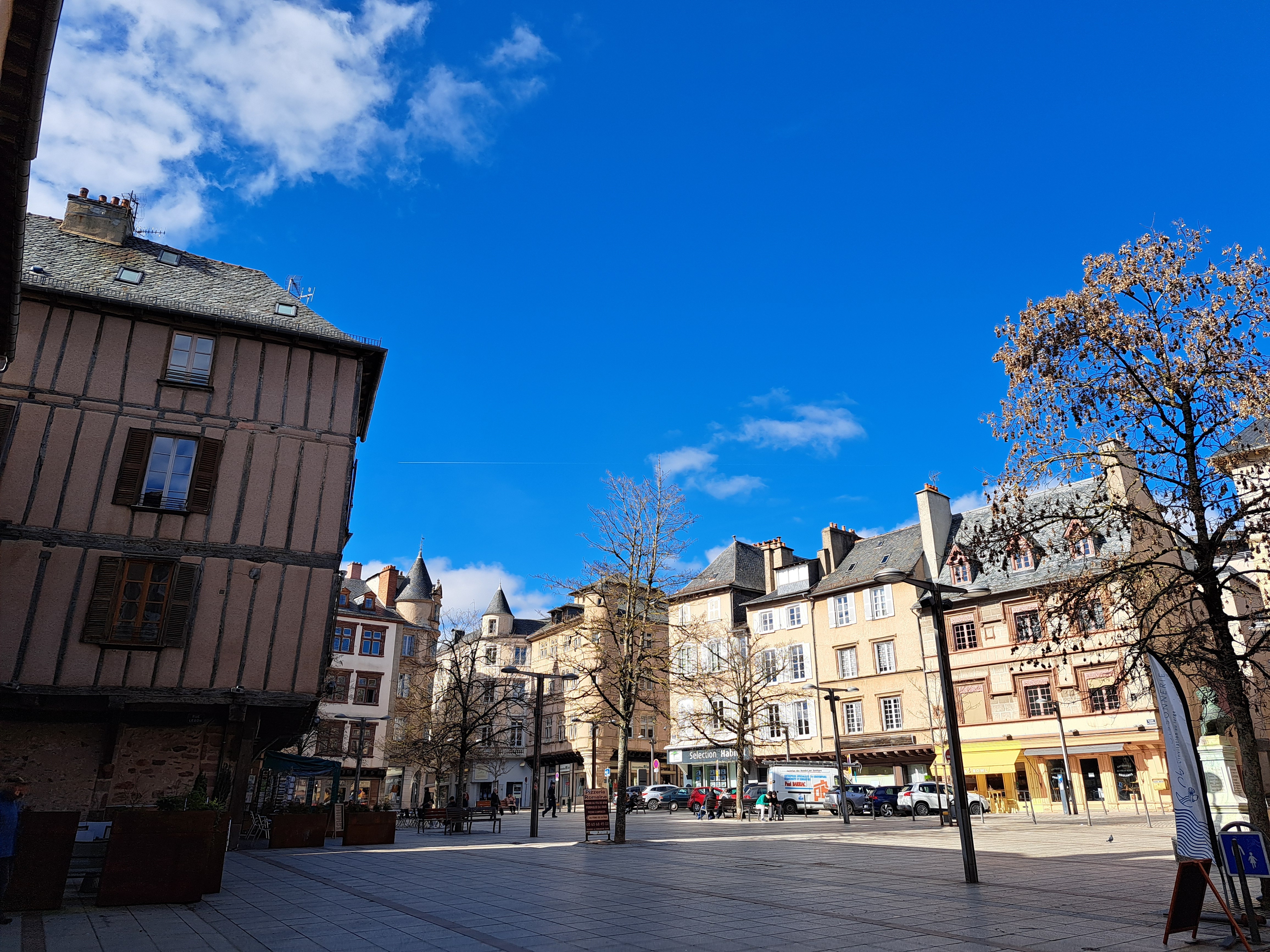 Visite guidée : Rodez de place en place