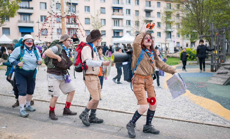 Les Clowns Trotteurs