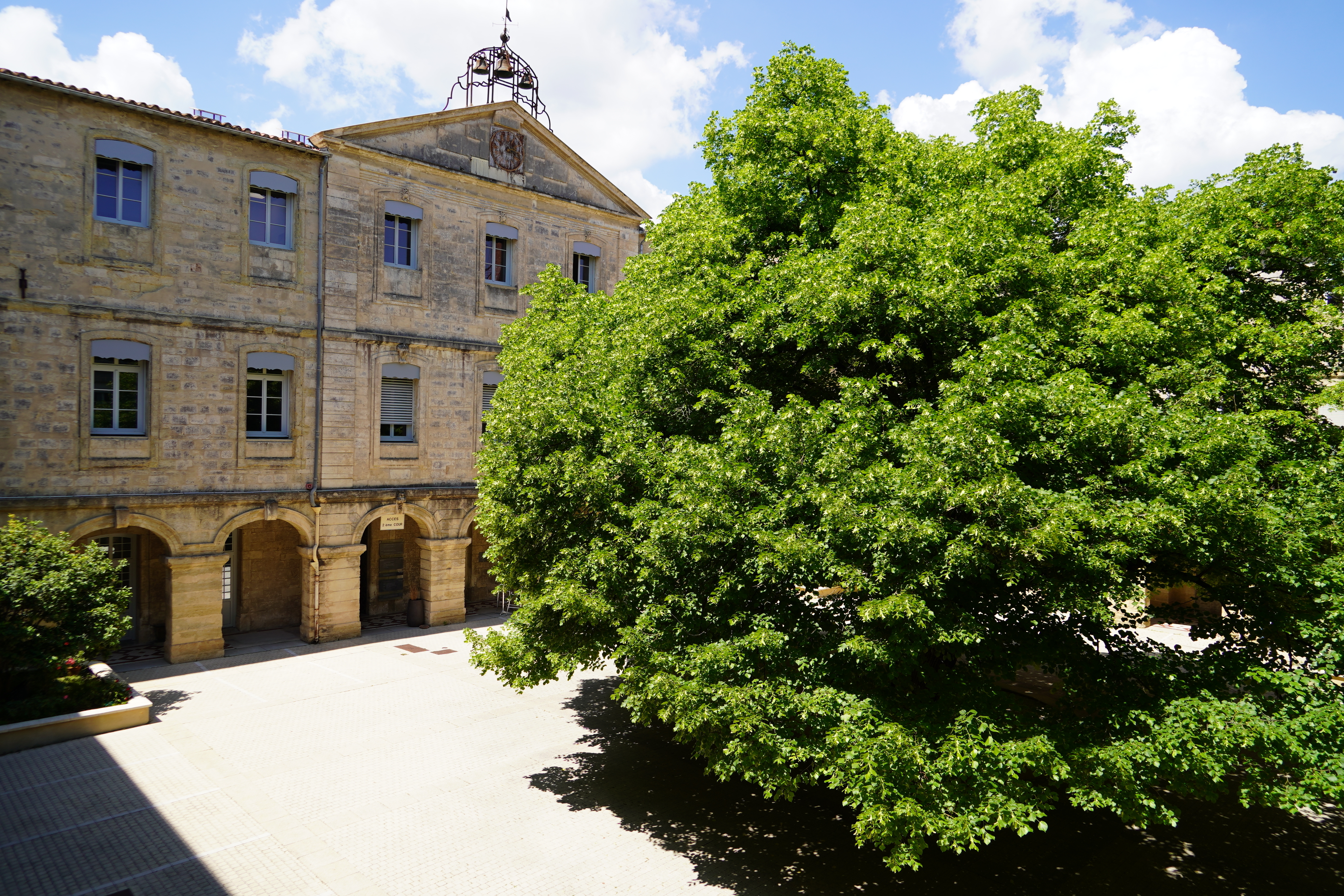 Visite libre de la cour Soulages du rectorat de l'académie de Montpellier