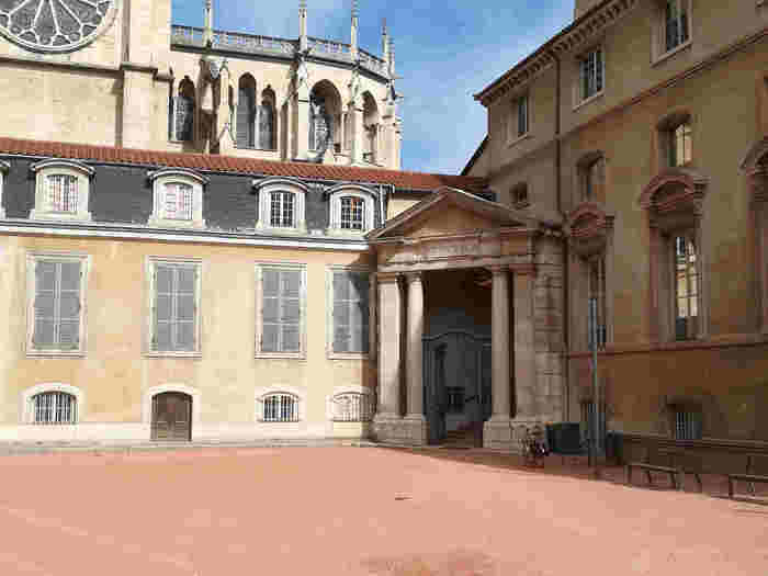 Venez découvrir les salons du Palais Saint-Jean et l’Académie de Lyon
