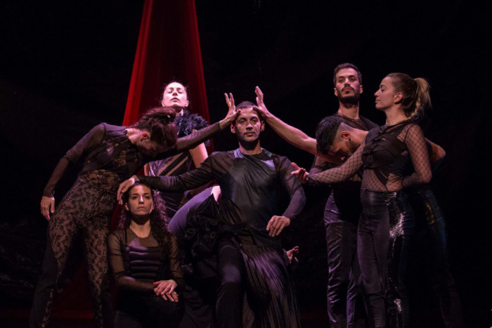 Troisième et dernier volet du triptyque imaginé par Amine Boussa et Jeanne Azoulay autour des grandes révoltes avec des danseuses et danseurs amateurs du territoire.