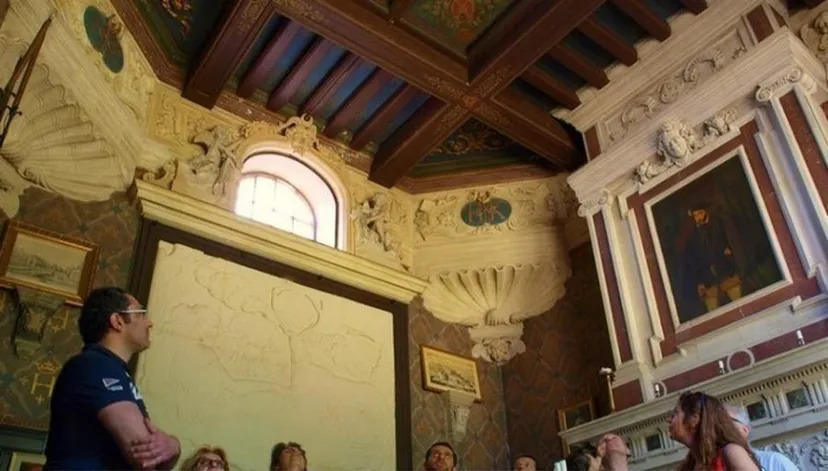 Visites commentées du Pavillon Henri II (45 min)