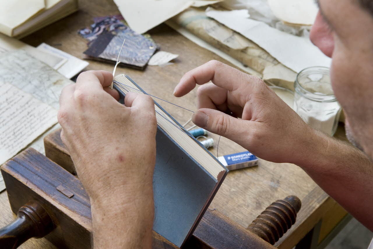 Visites de l’atelier de restauration, reliure et dorure