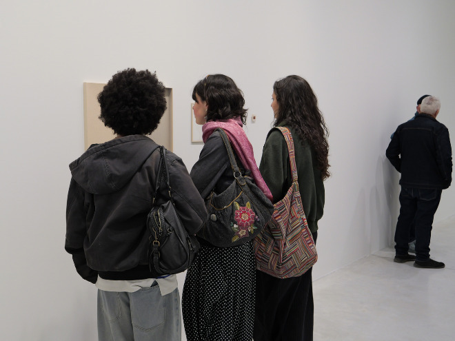 Visite sensorielle et narrative des œuvres d'art contemporain