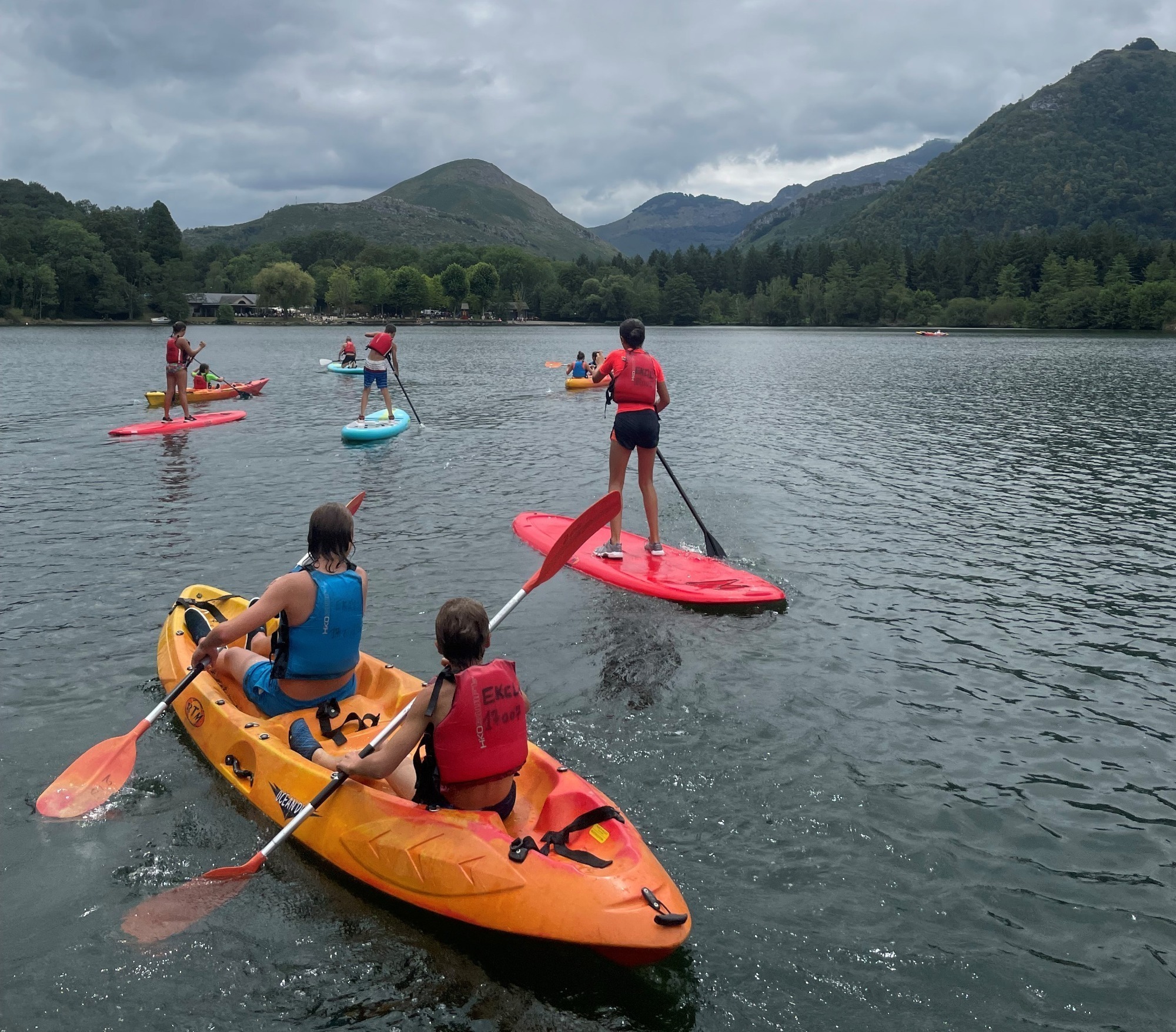 Prêt de canoës, kayaks et stand up paddles