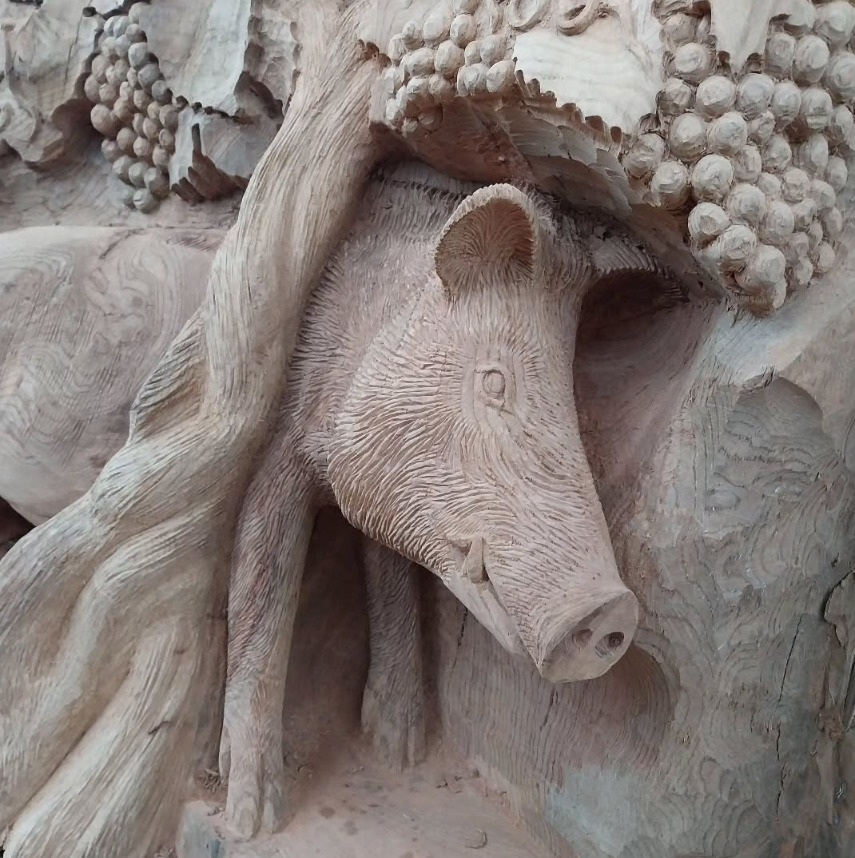 Découverte de la sculpture de l'orme bicentenaire
