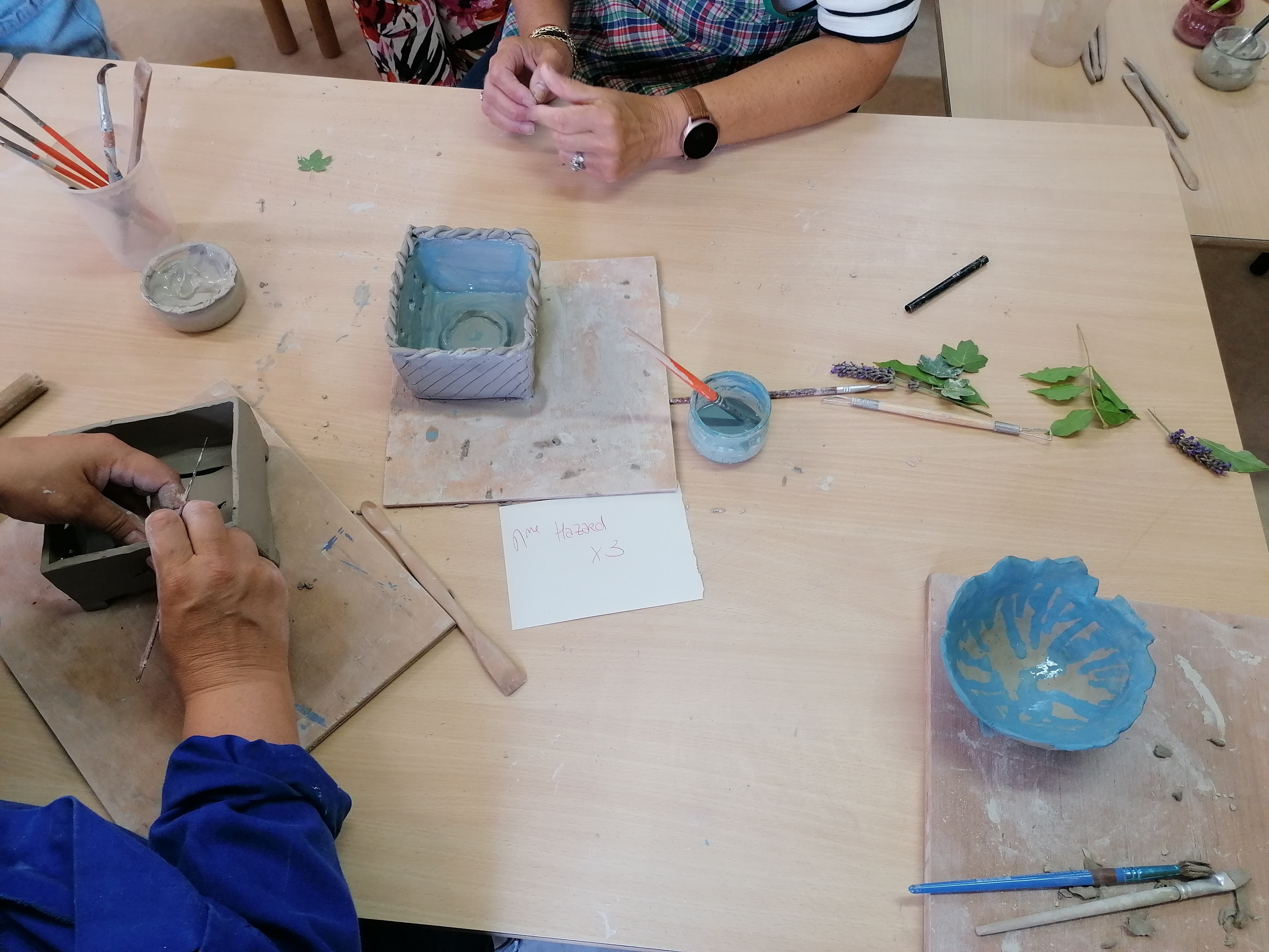 Les artistes à l'atelier