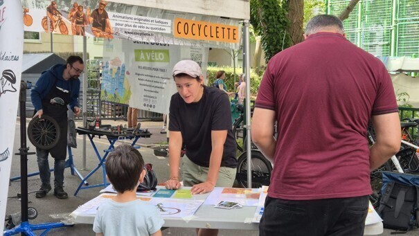 Atelier vélo : diagnostic et petite réparation, marquage Bicycode et sécurité routière vue du guidon