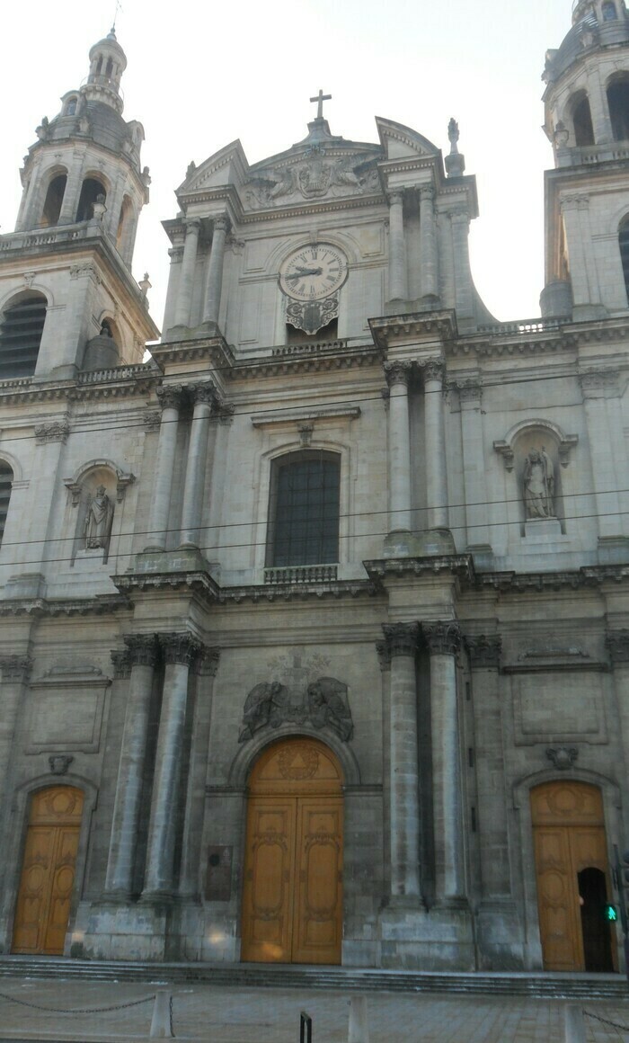 Levez les yeux! Découverte de métiers rares et d'excellence à la Cathédrale Notre-Dame de l'Annonciation à Nancy