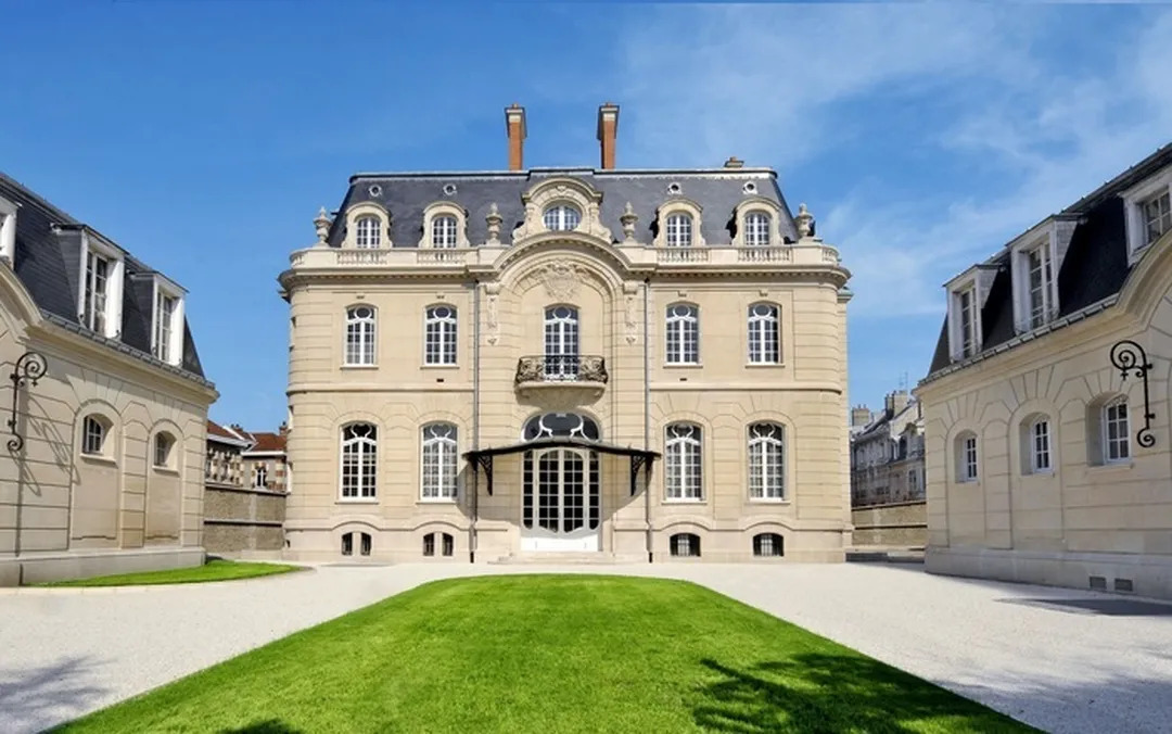 Visite de l'hôtel de Brimont et découverte du Champagne Jacquart