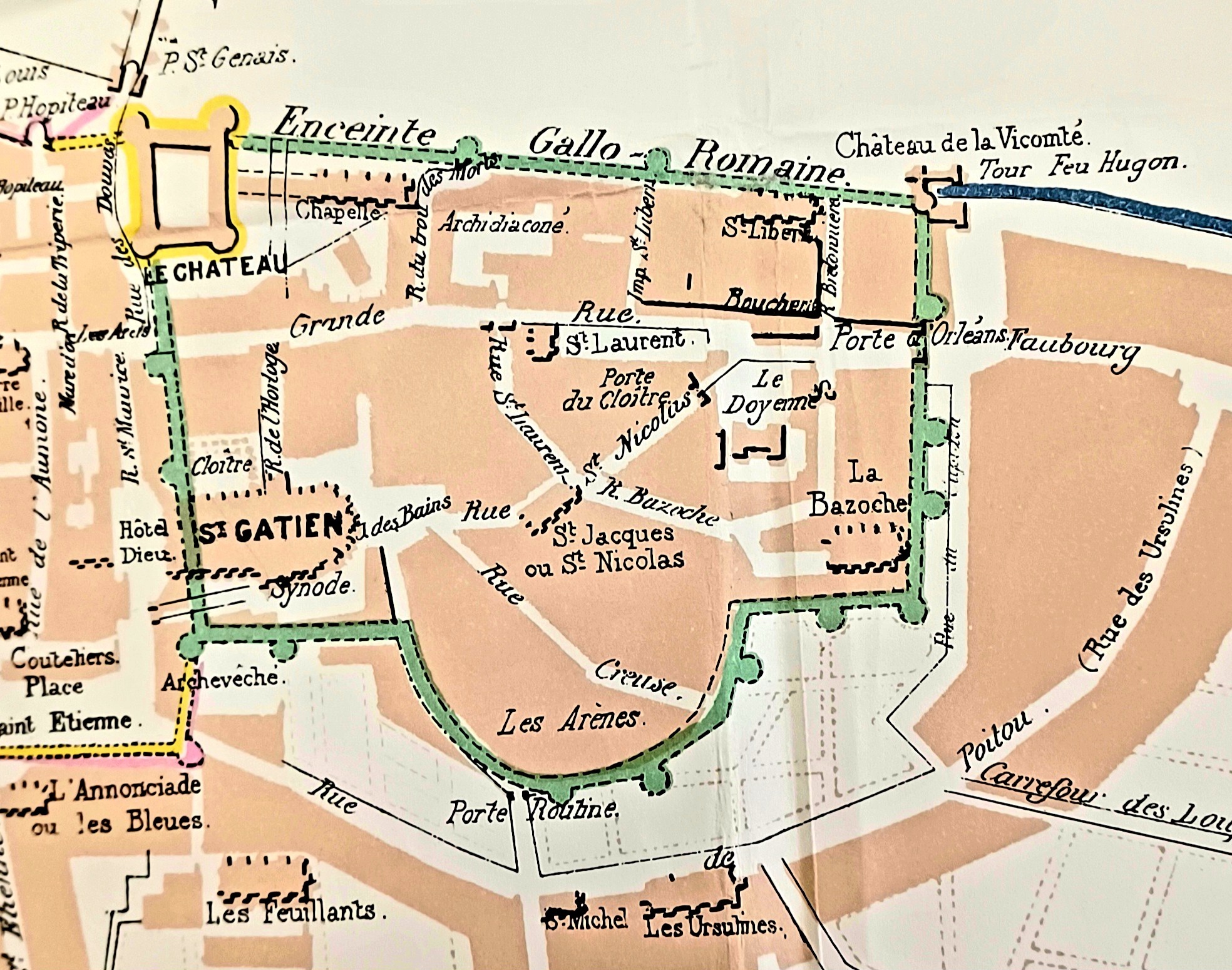 Découverte des vestiges de l'enceinte romaine de Tours