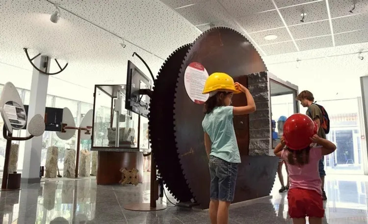 La Maison du Sidobre : histoire et savoir-faire du granit