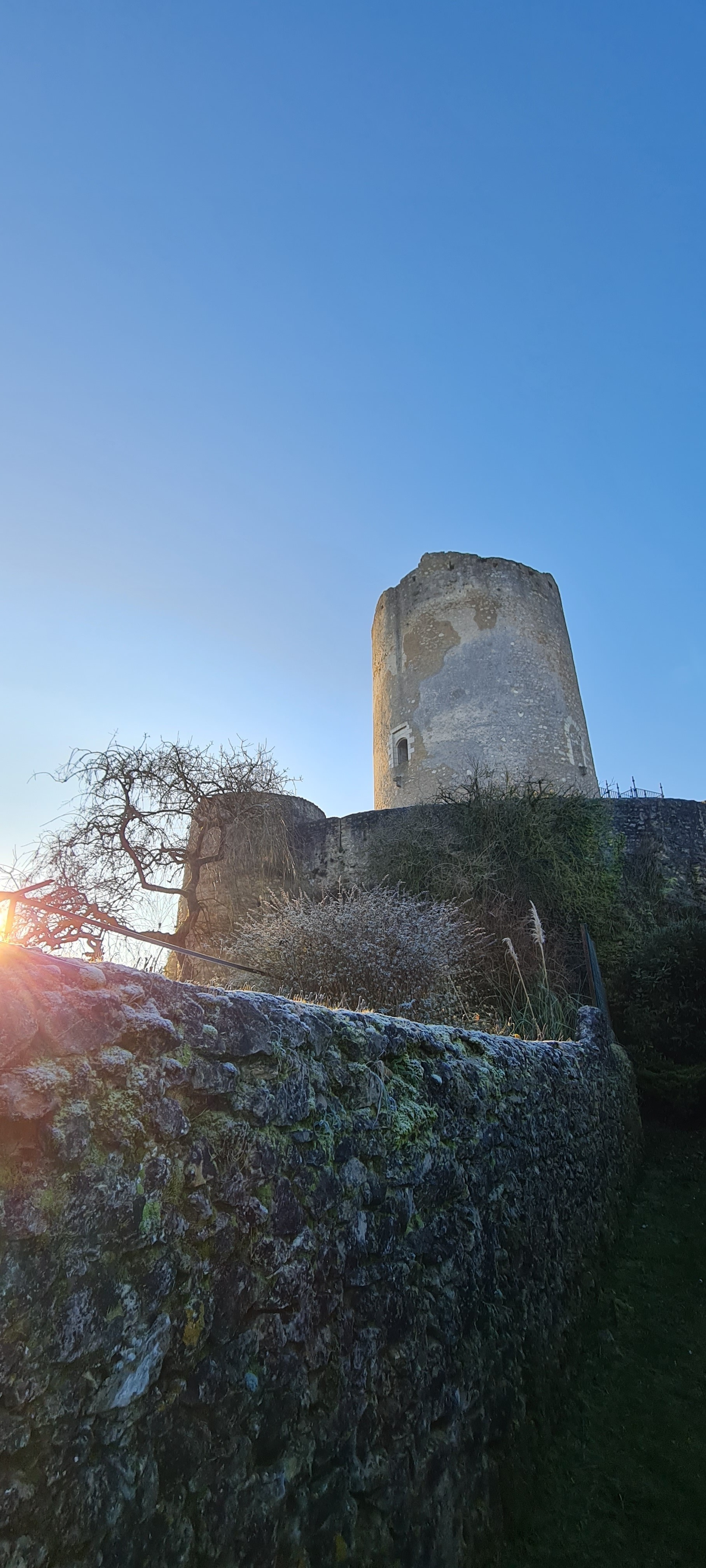 Montée nocturne au donjon
