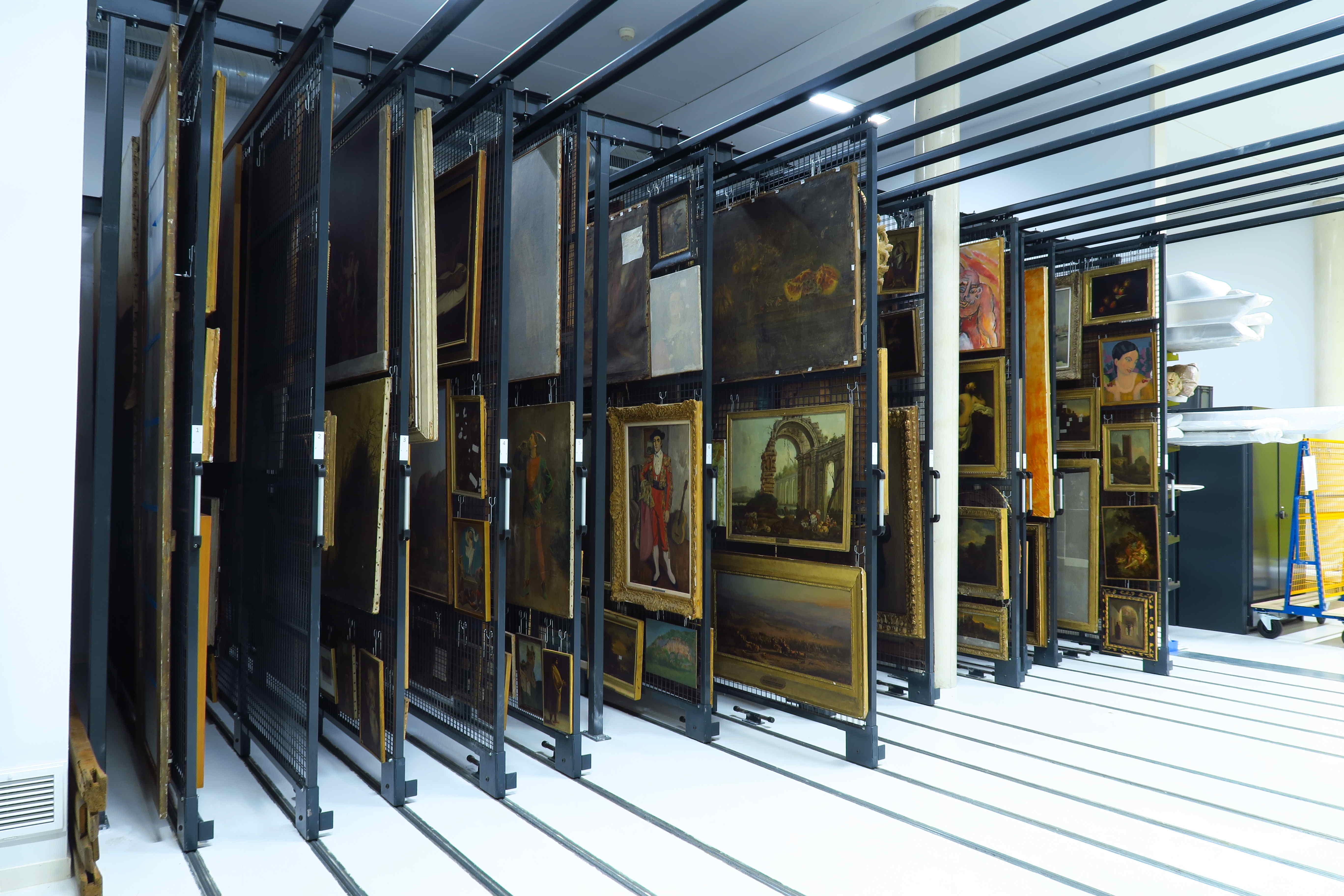Visite guidée : dans les réserves du musée...