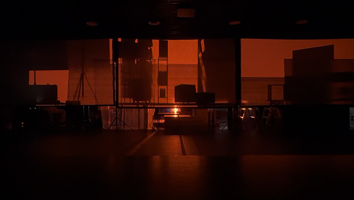 /ʁuʒ/ installation performative de Sophie Hasslauer & Cie FECIT