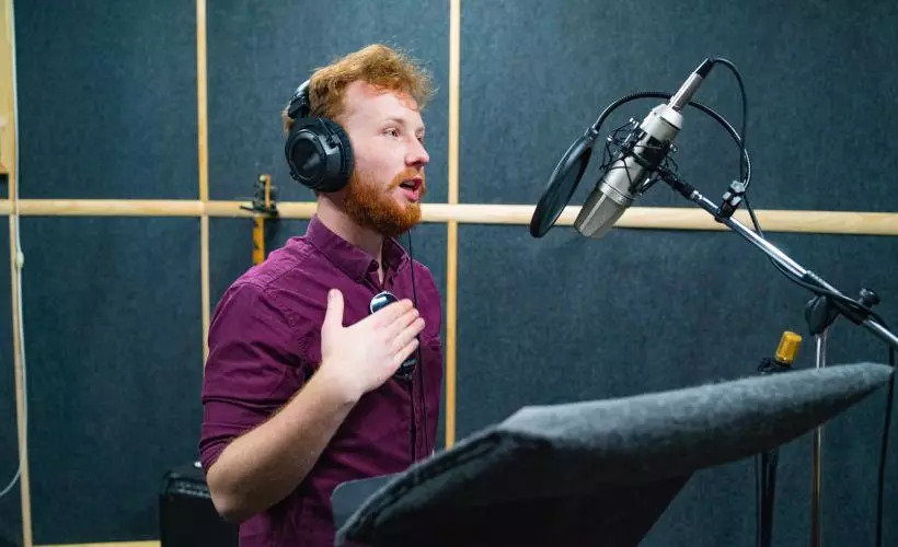 Quand la Voix prend la Parole : de l'Écriture au Studio