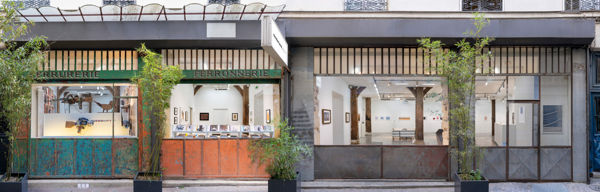 A l'intérieur, curation de Marc Donnadieu - galerie christian berst art brut