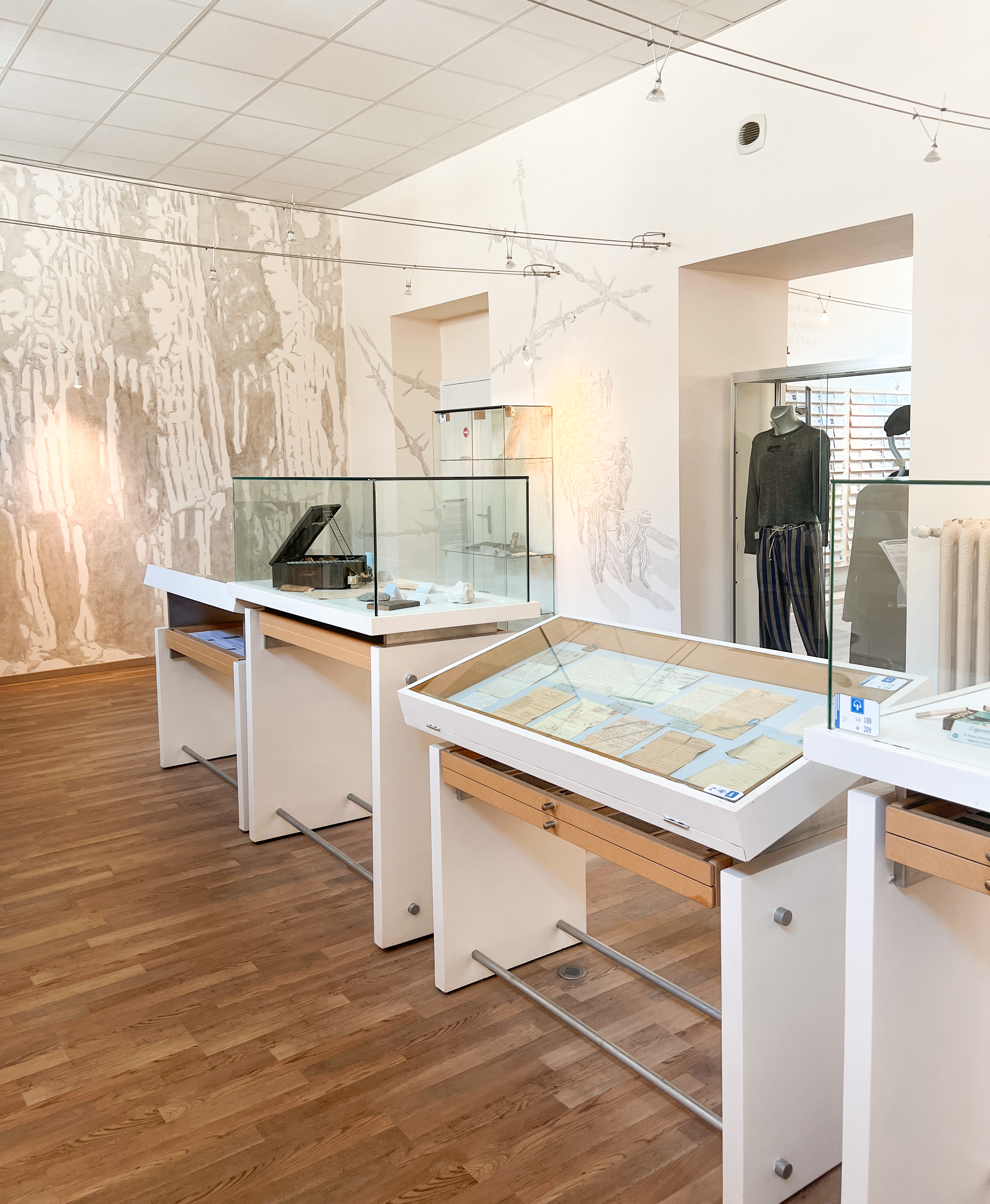 Visite de la vigie-mémorial des déportés de la Mayenne