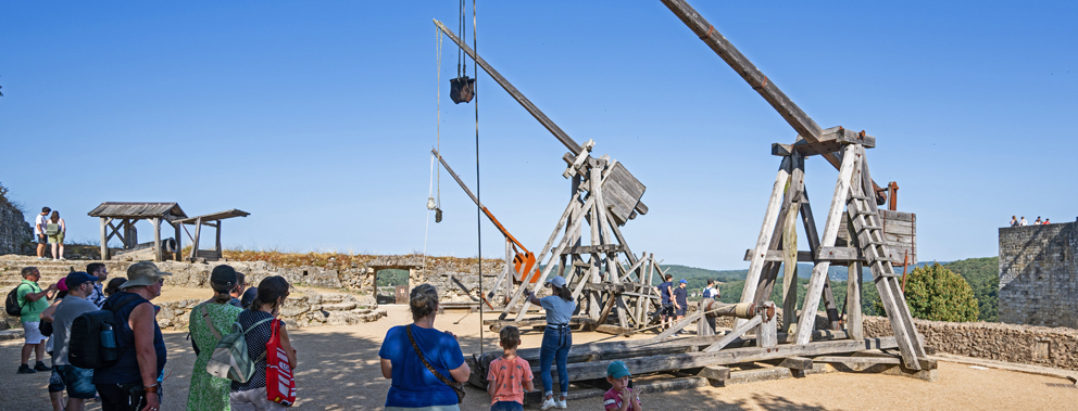 Démonstration de tir au trébuchet
