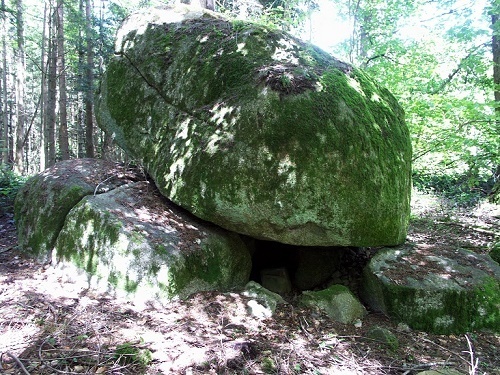 Au pays du granite bleu