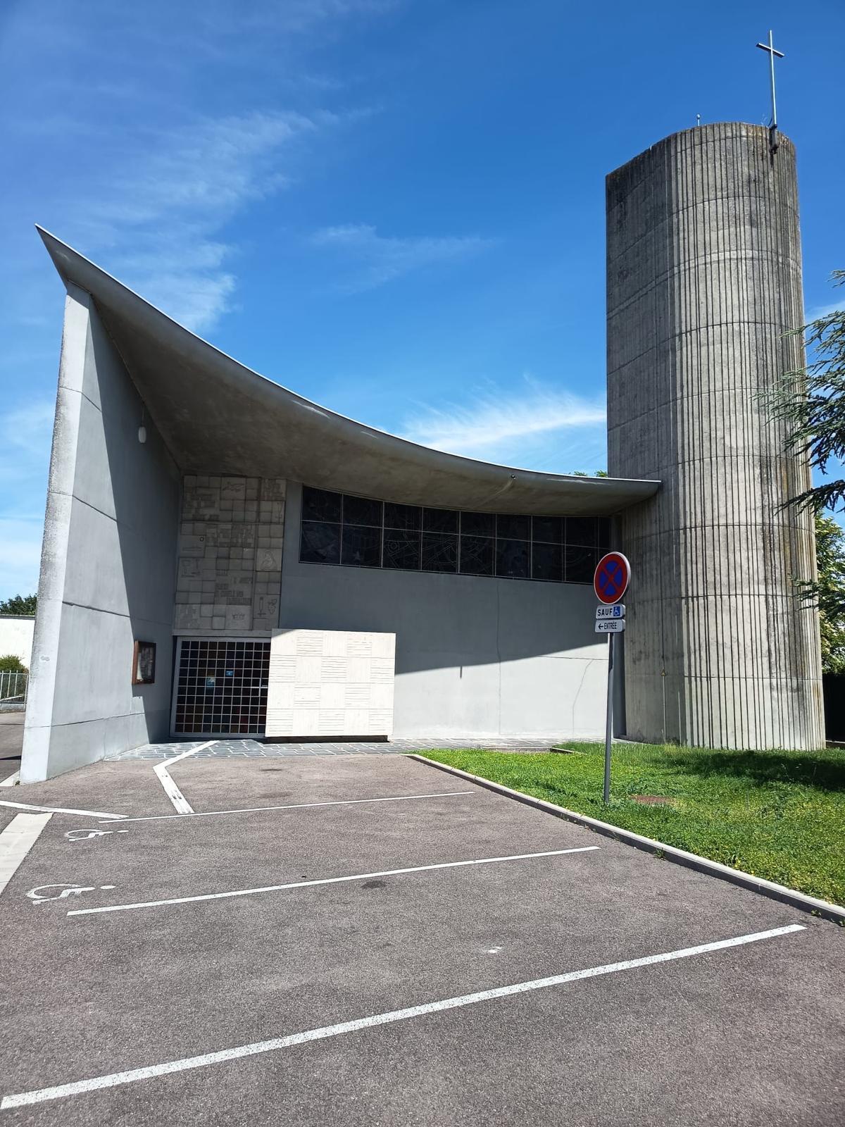 Visitez une église contemporaine