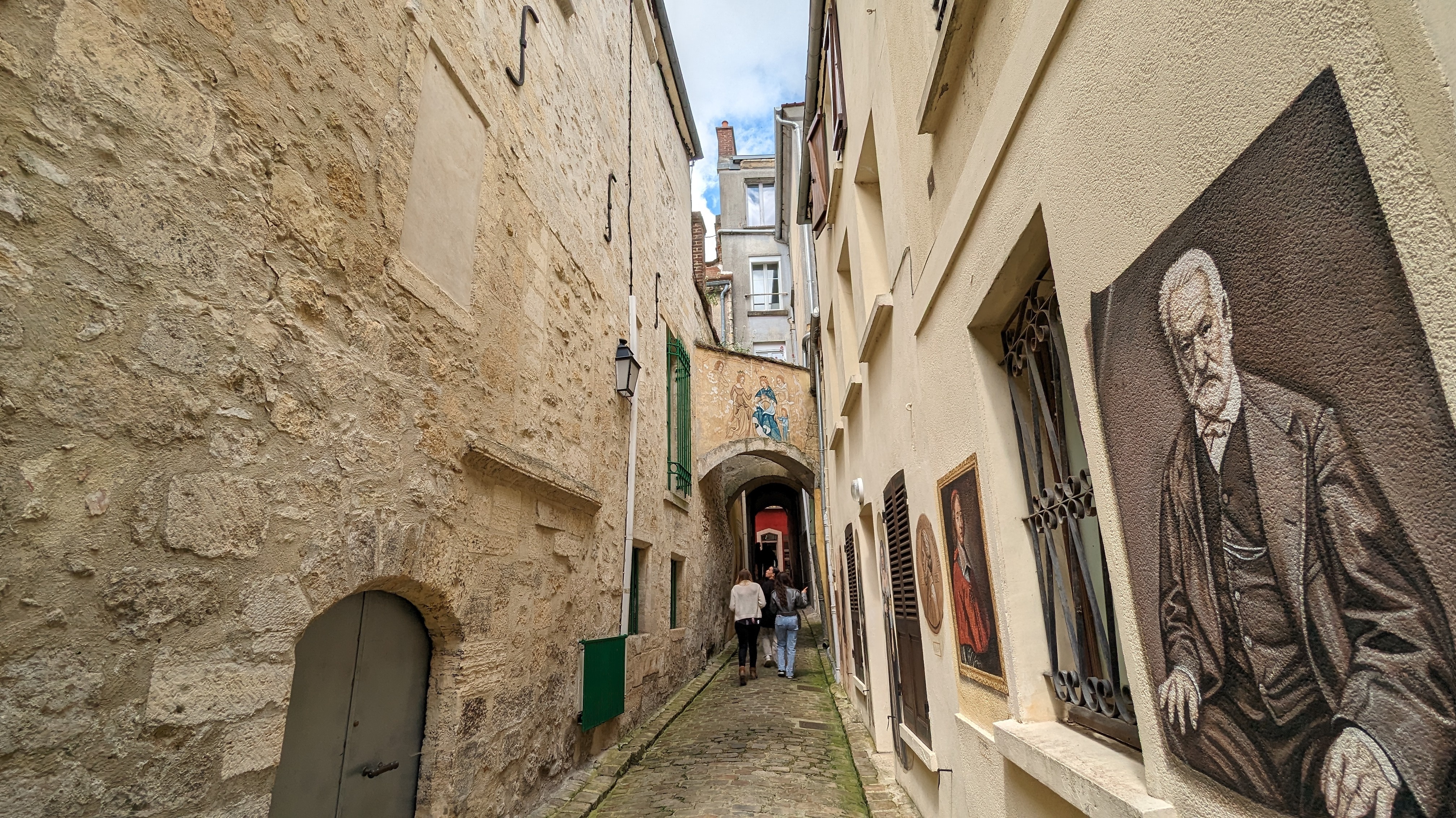 Visite guidée à Laon : Le street art, l’art de passage