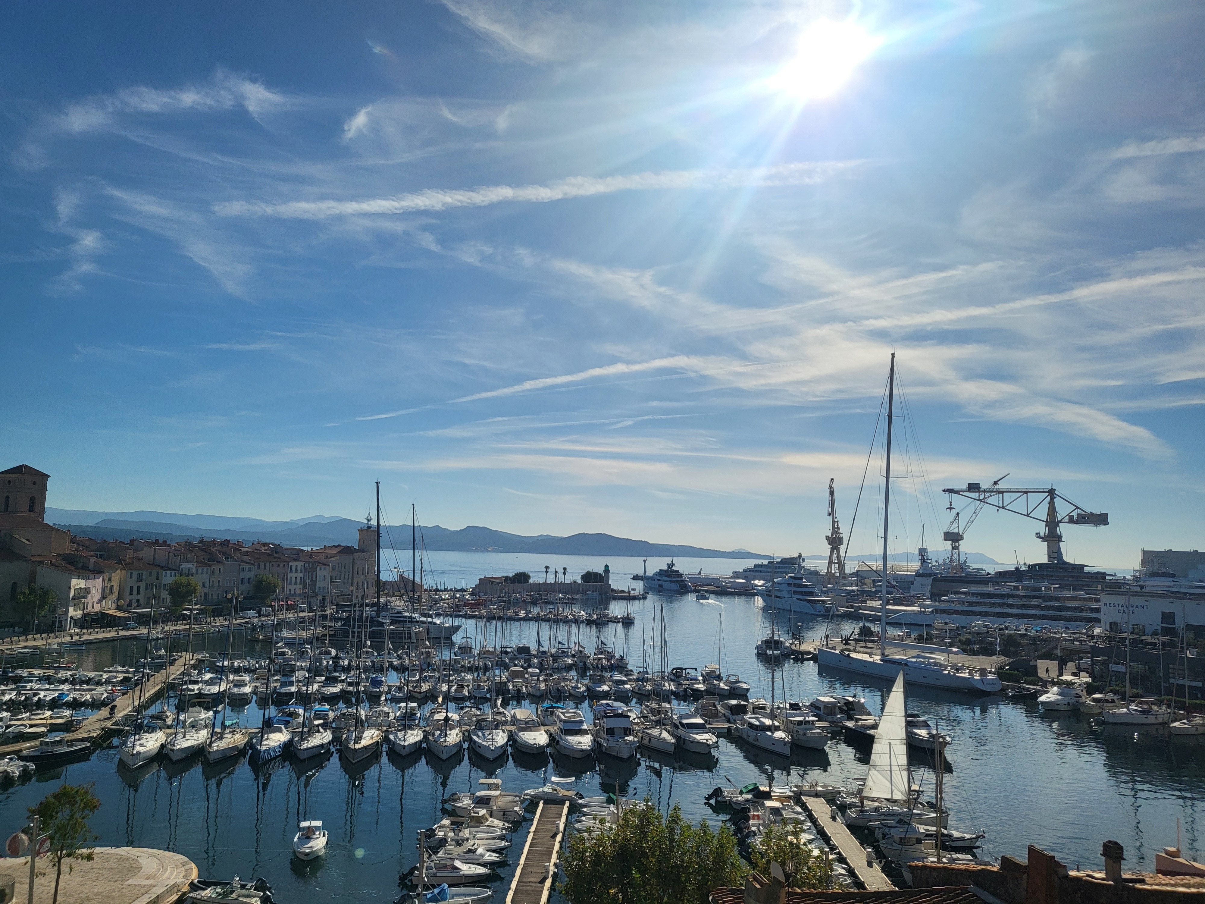 Visite du bureau de Monsieur le Maire