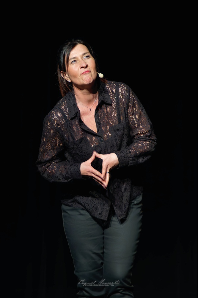 BÉNÉDICTE BOUSQUET