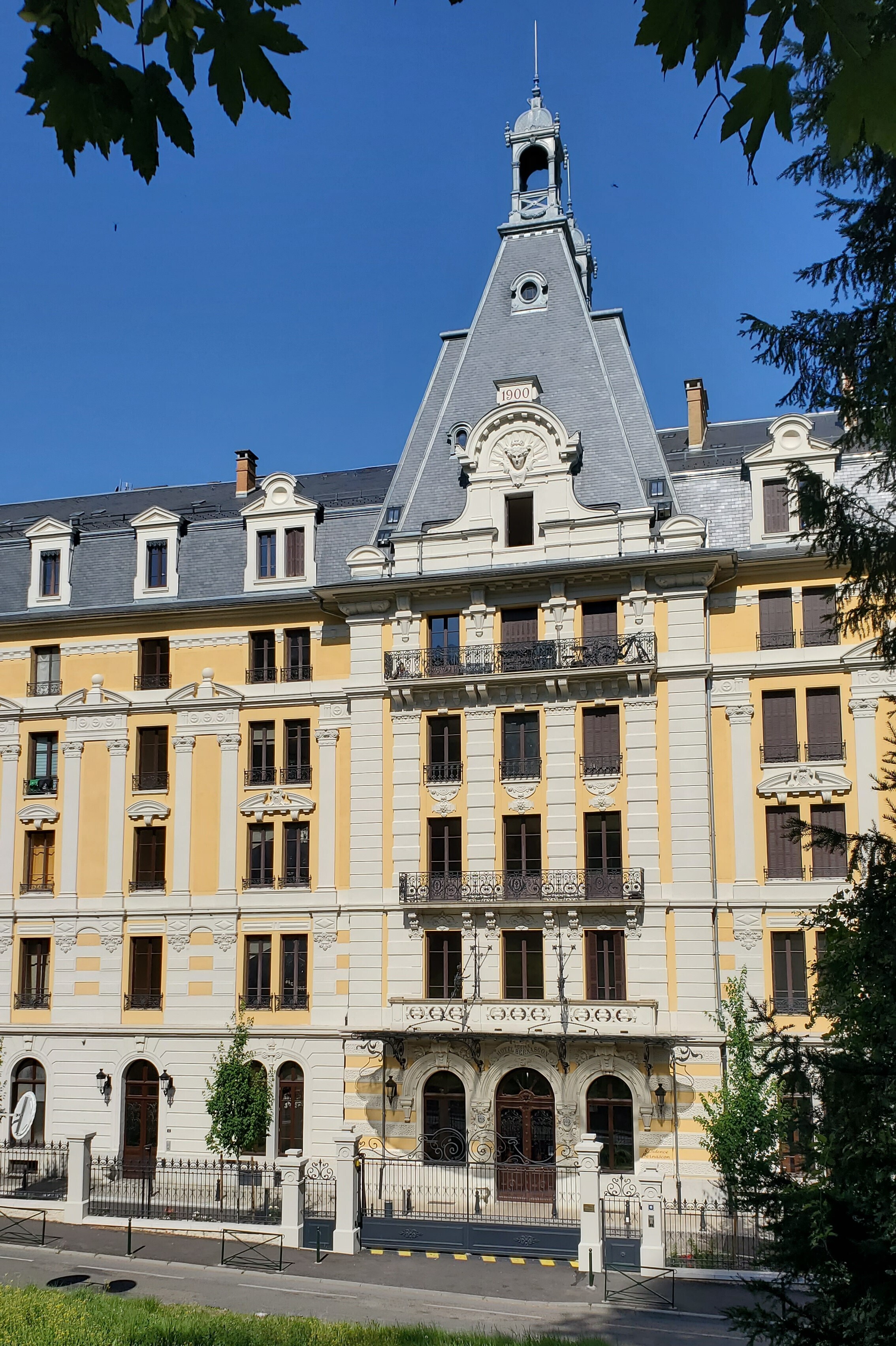 L'ancien palace 1900 " Regina Grand Hôtel Bernascon"