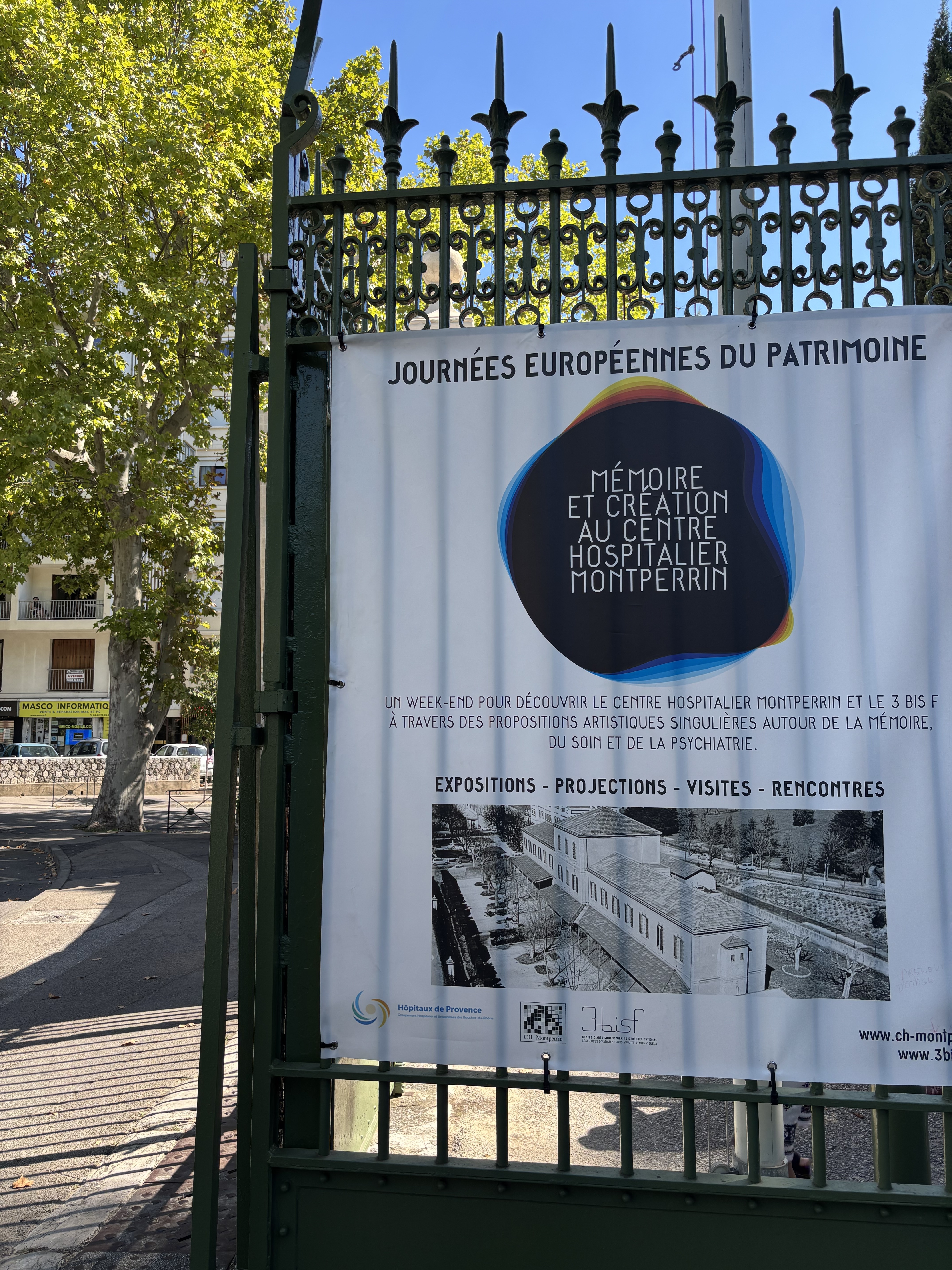 Visite guidée : un environnement architectural et paysager propice au soin