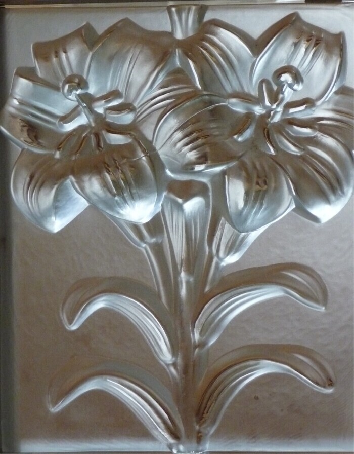 Visite libre de la chapelle aux verrières Lalique