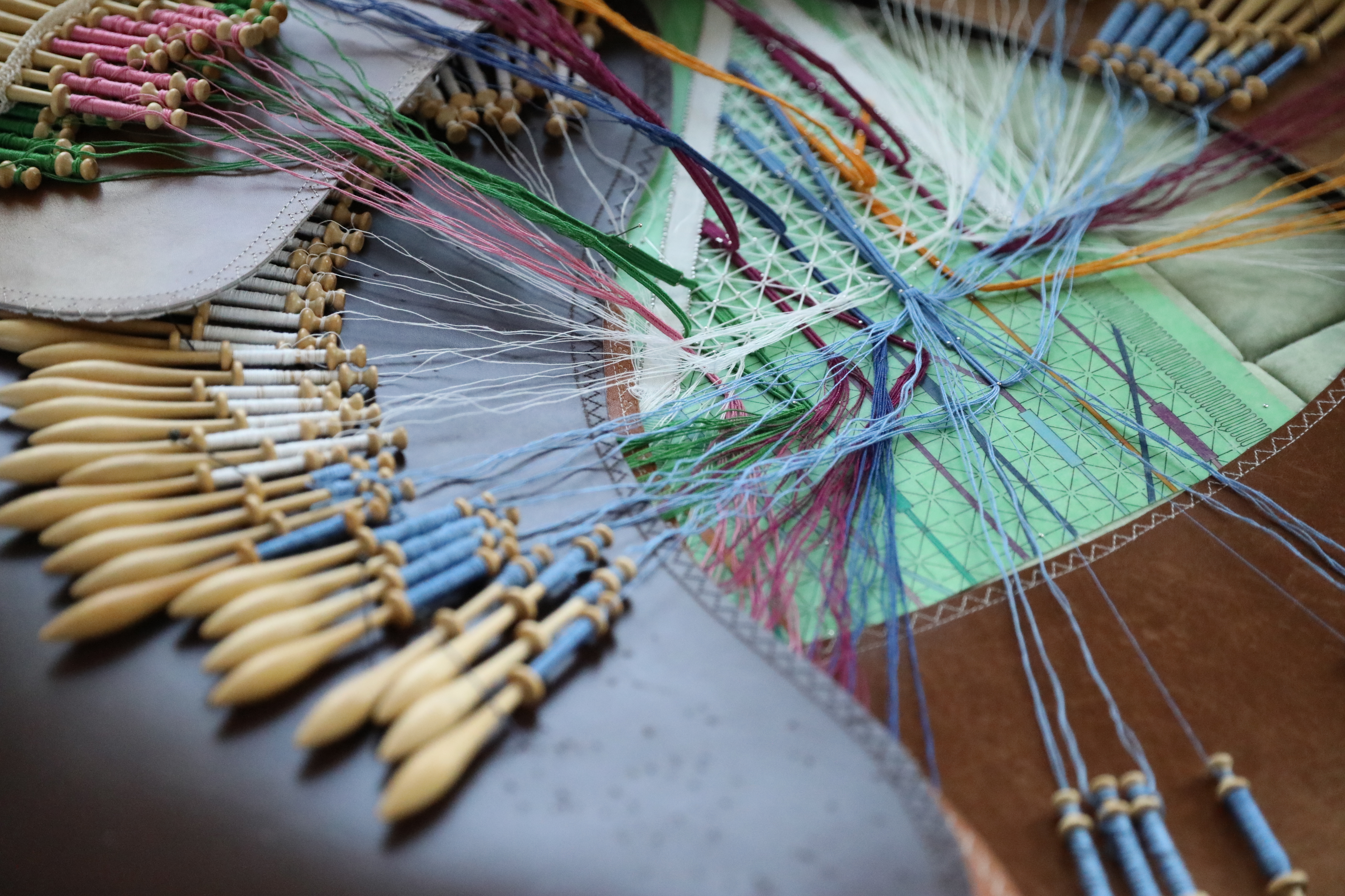 Dentelles d'exception : 50 ans de savoir-faire au Mobilier national