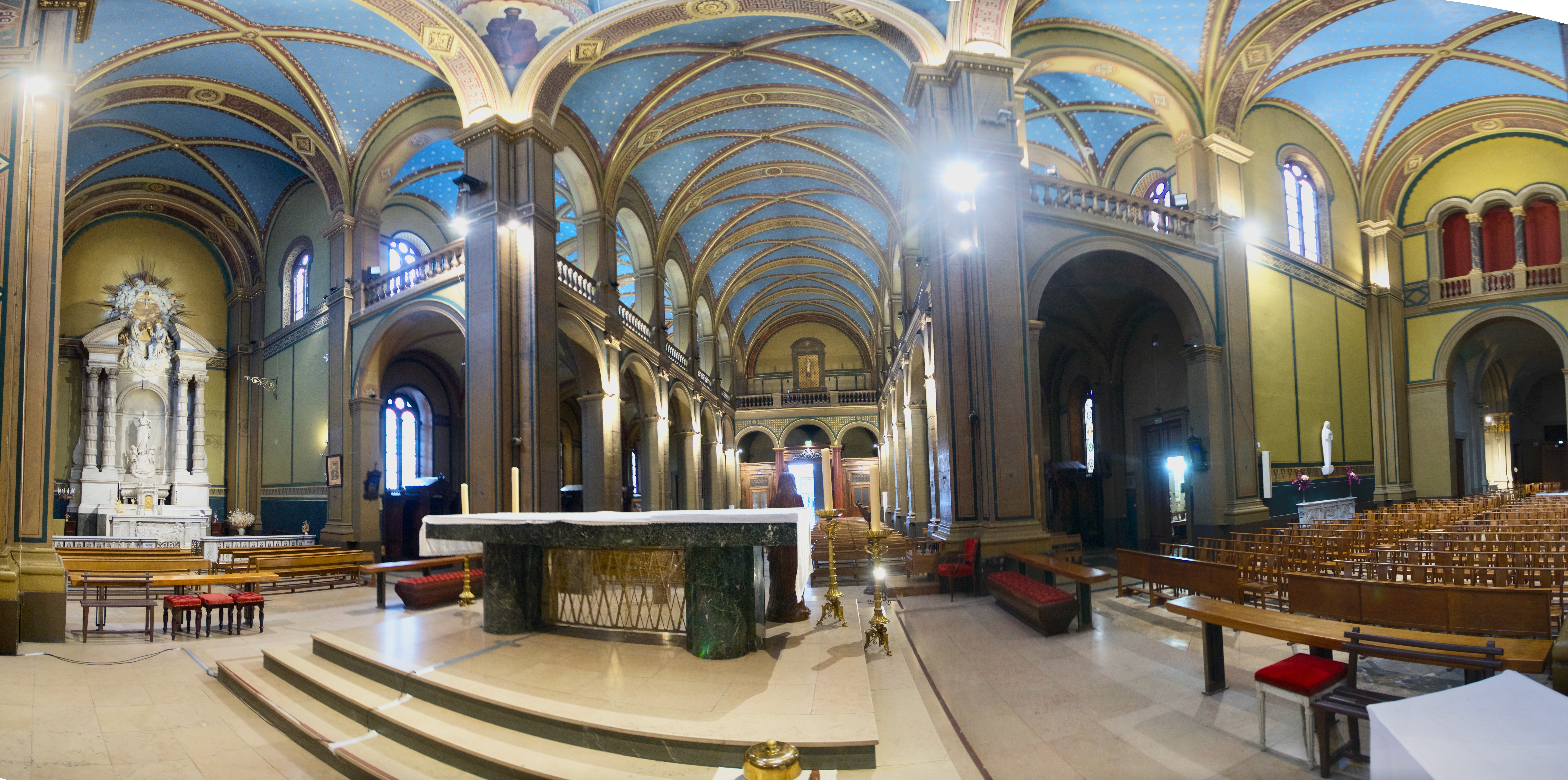 Visite guidée de l'église de Saint Francois de Sales