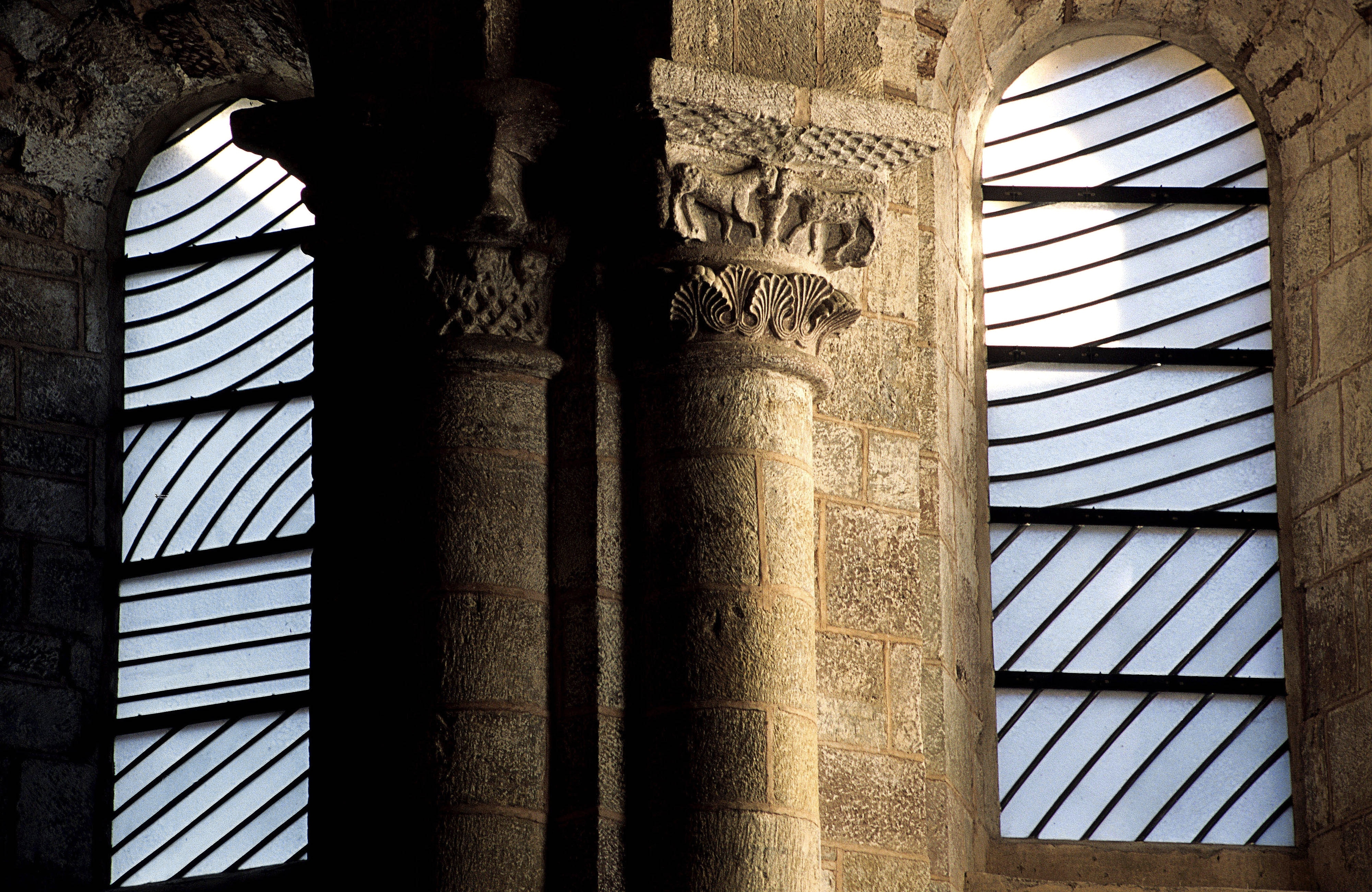 Visite guidée des tribunes de l'abbatiale de Conques