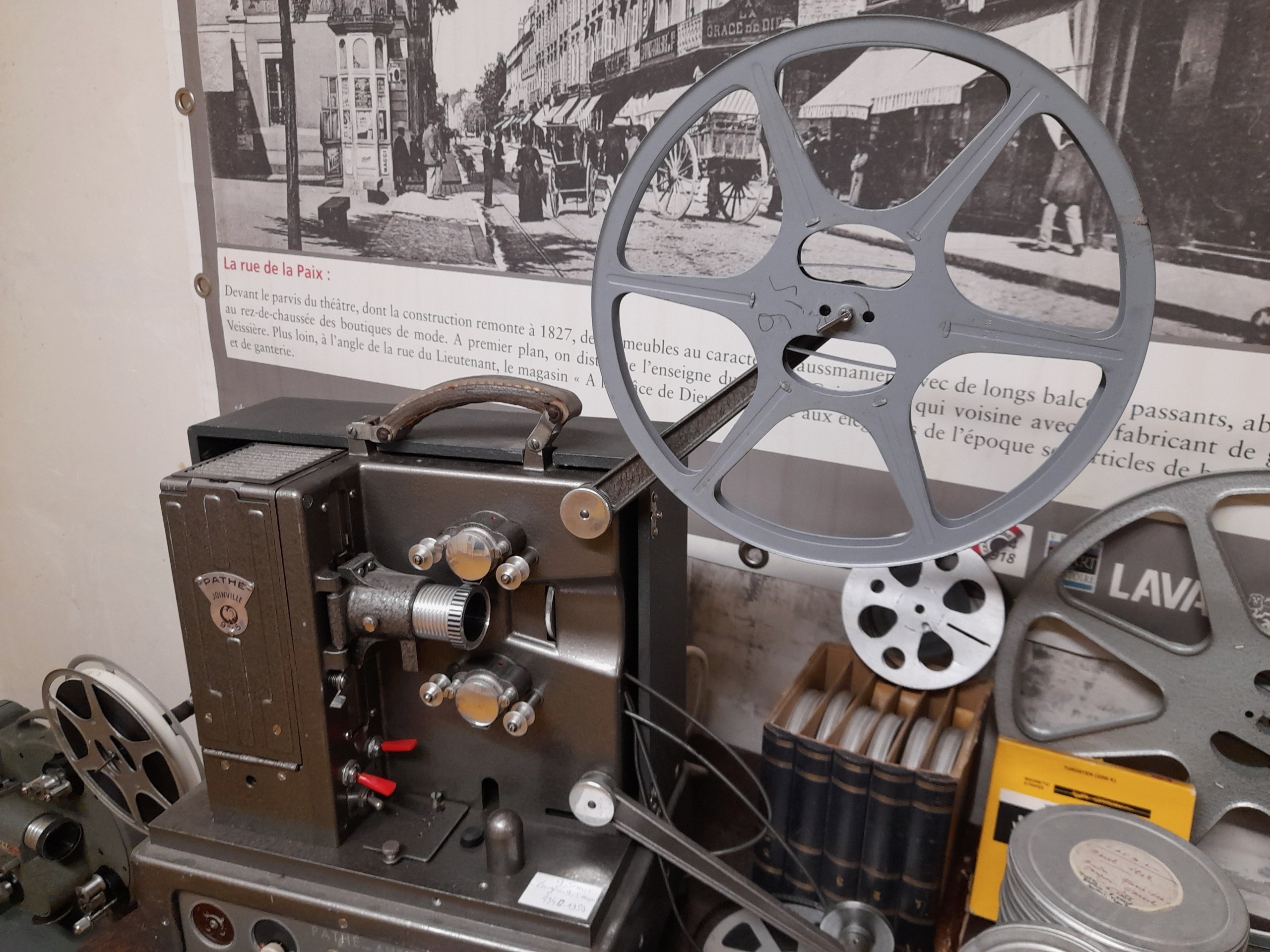 LE STUDIO VIDÉO MUNICIPAL GARDIEN DE LA MÉMOIRE AUDIOVISUELLE